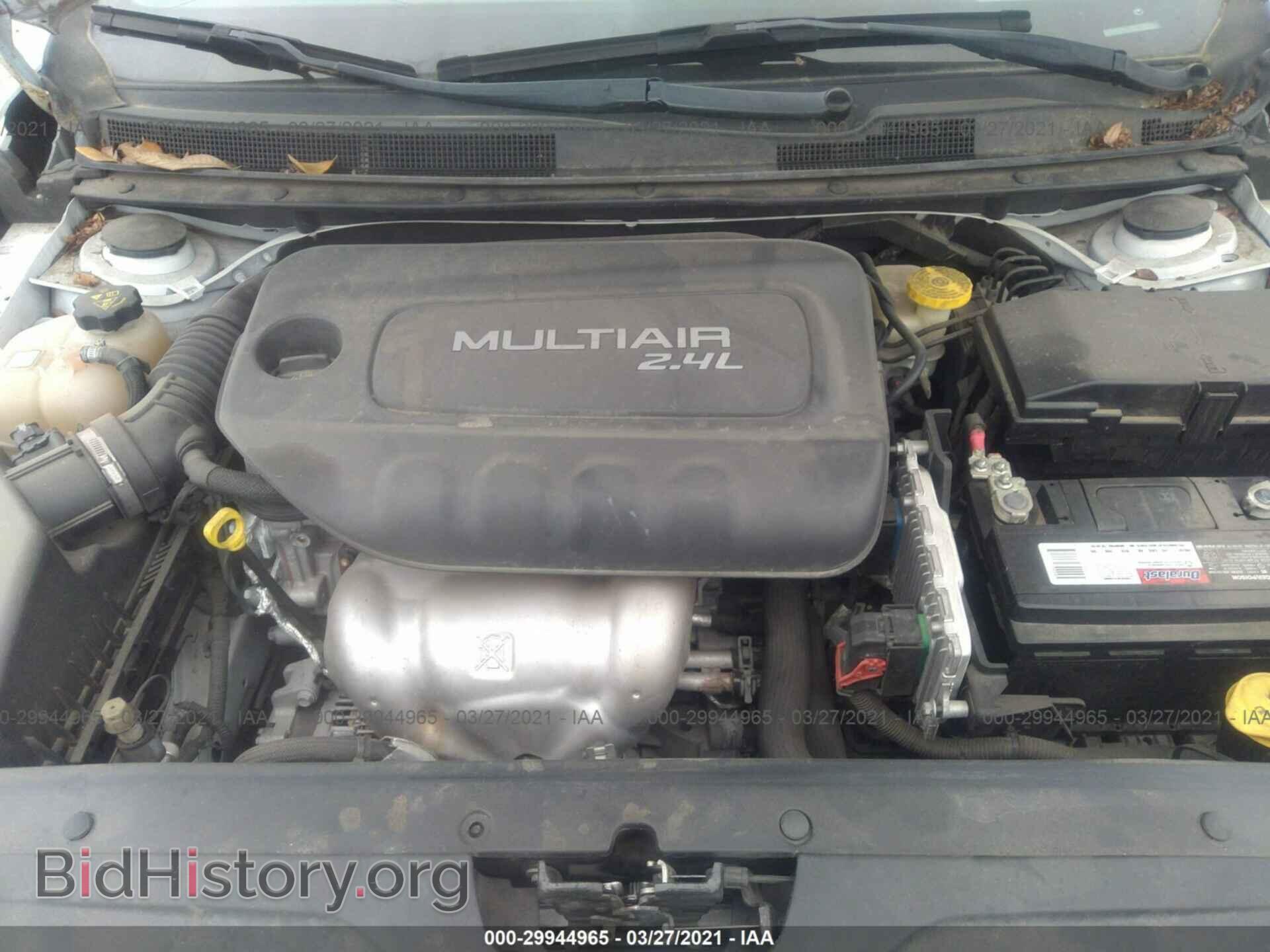 2016 CHRYSLER 200 - VIN: 1C3CCCAB5GN156509 - Фото 10