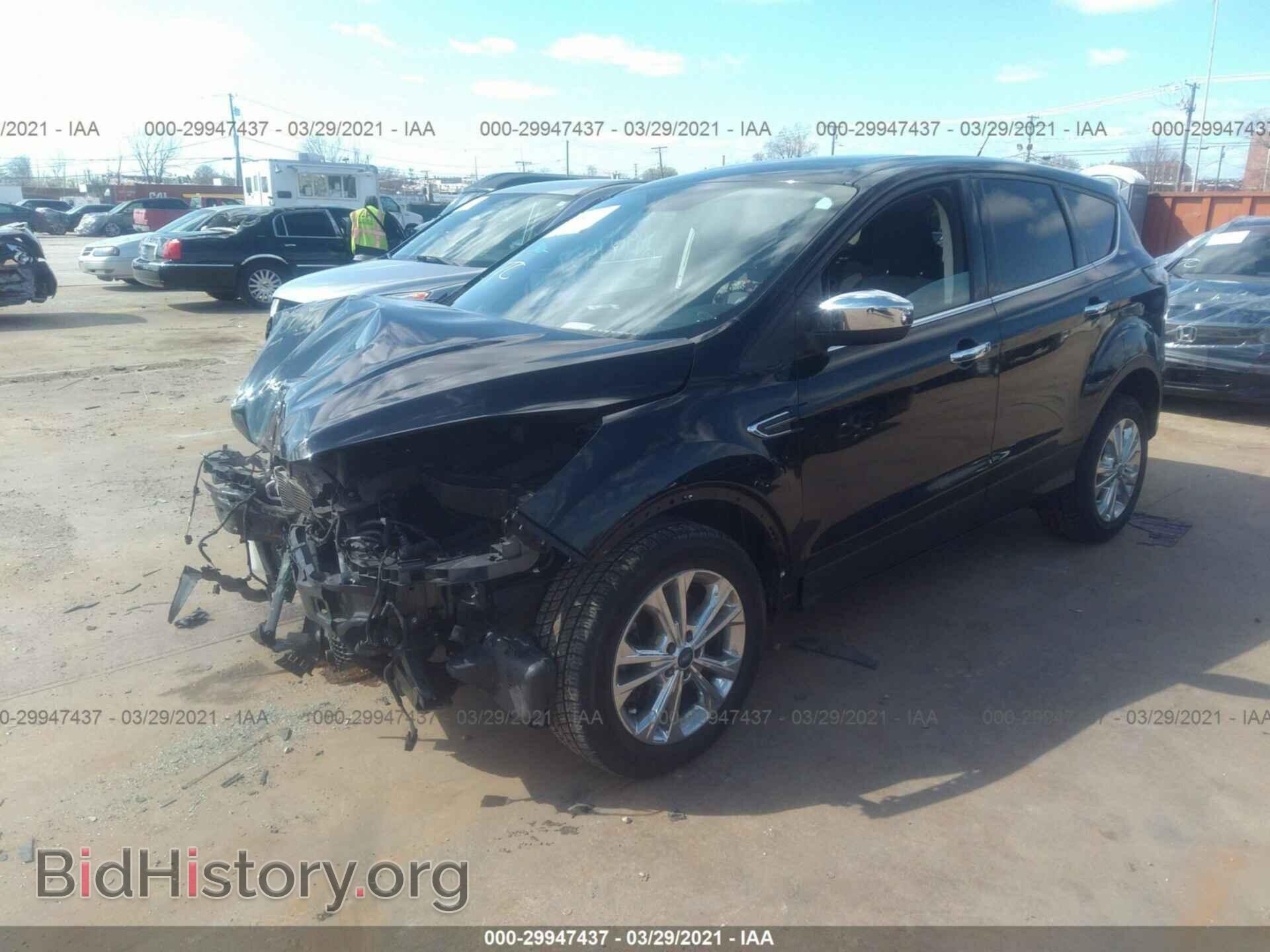 2017 FORD ESCAPE - VIN: 1FMCU9G9XHUC96929 - Фото 2