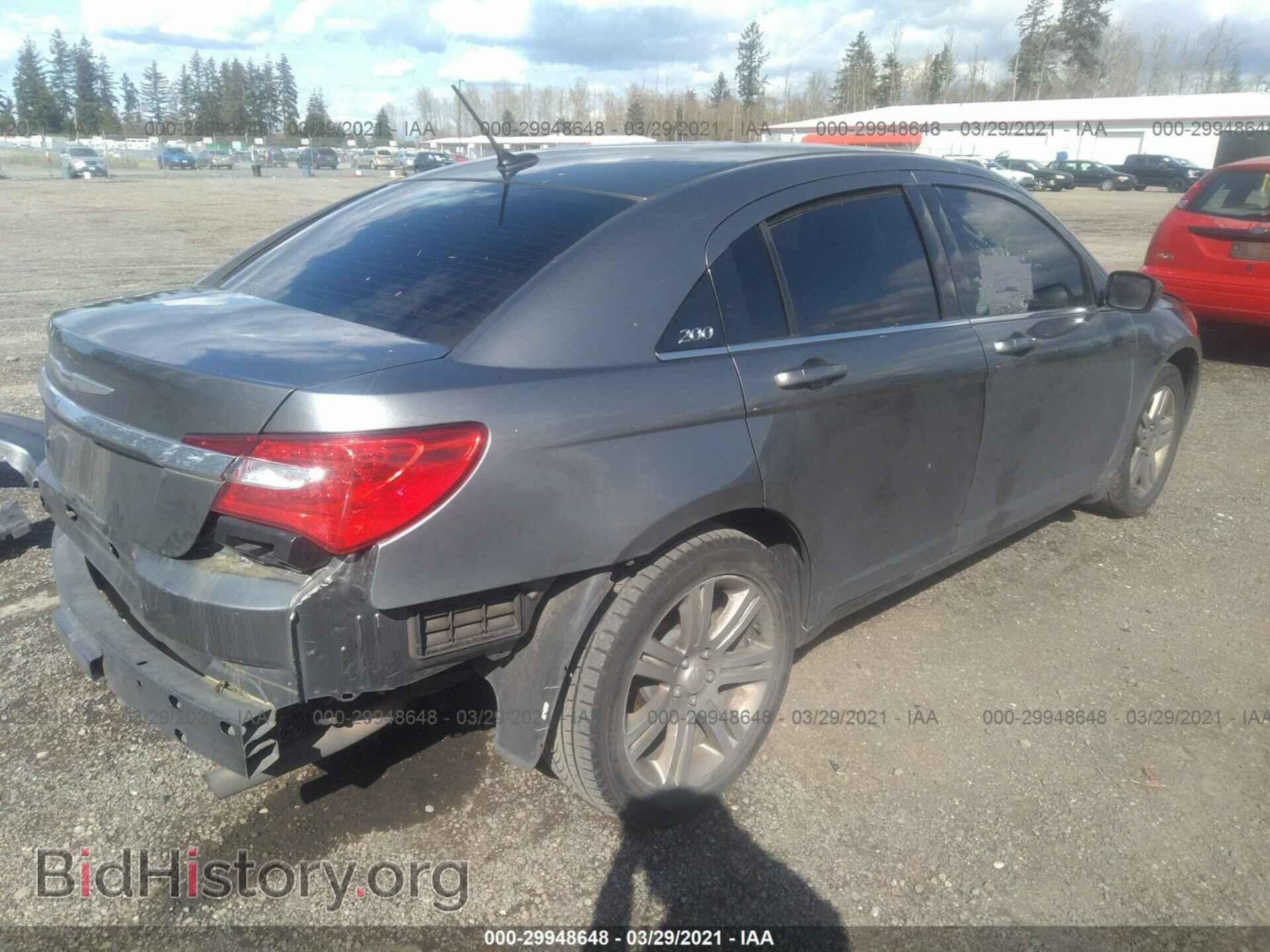 2013 CHRYSLER 200 - VIN: 1C3CCBAB8DN671994 - Фото 4