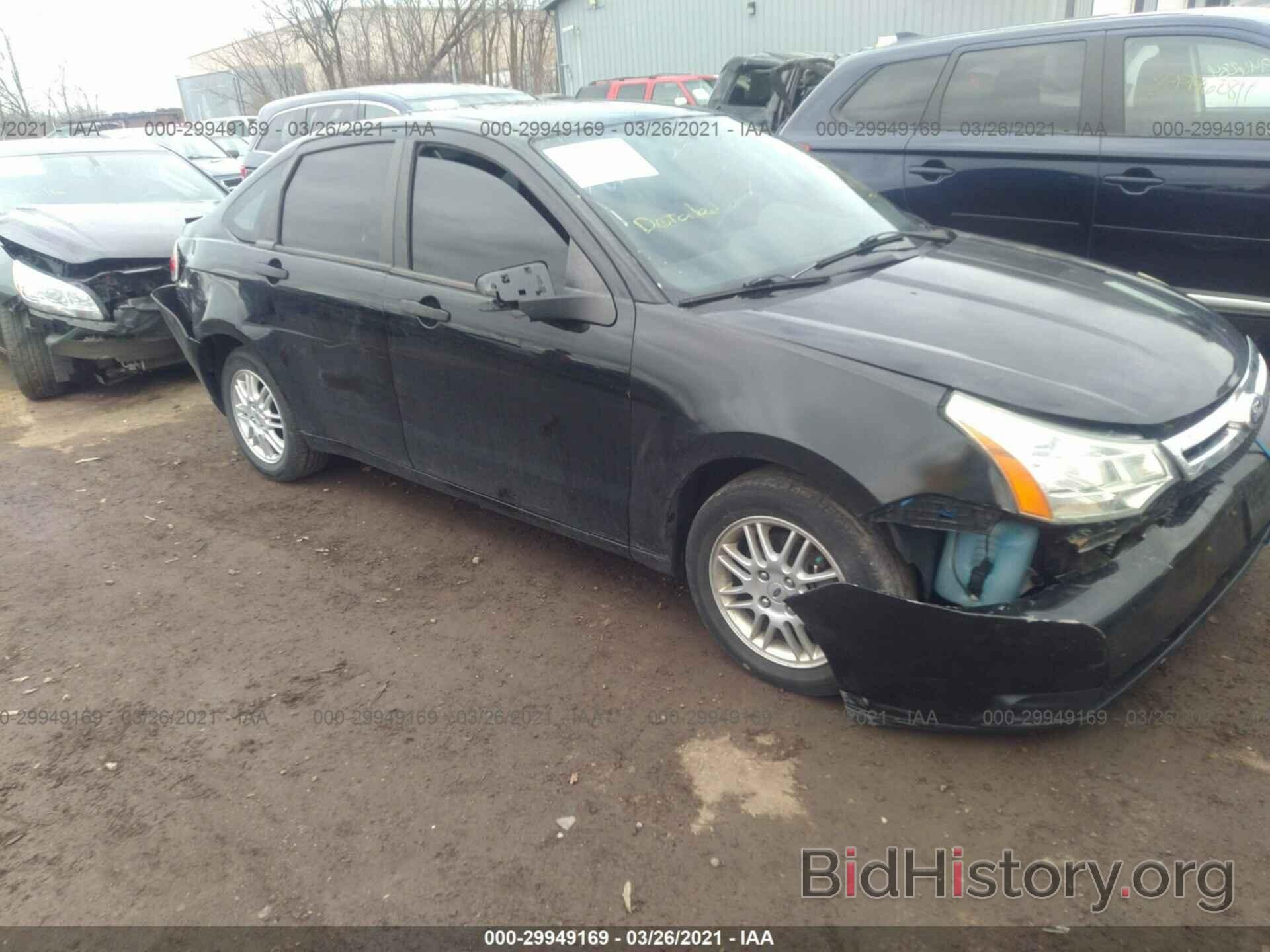 Photo 1FAHP3FN8BW146090 - FORD FOCUS 2011