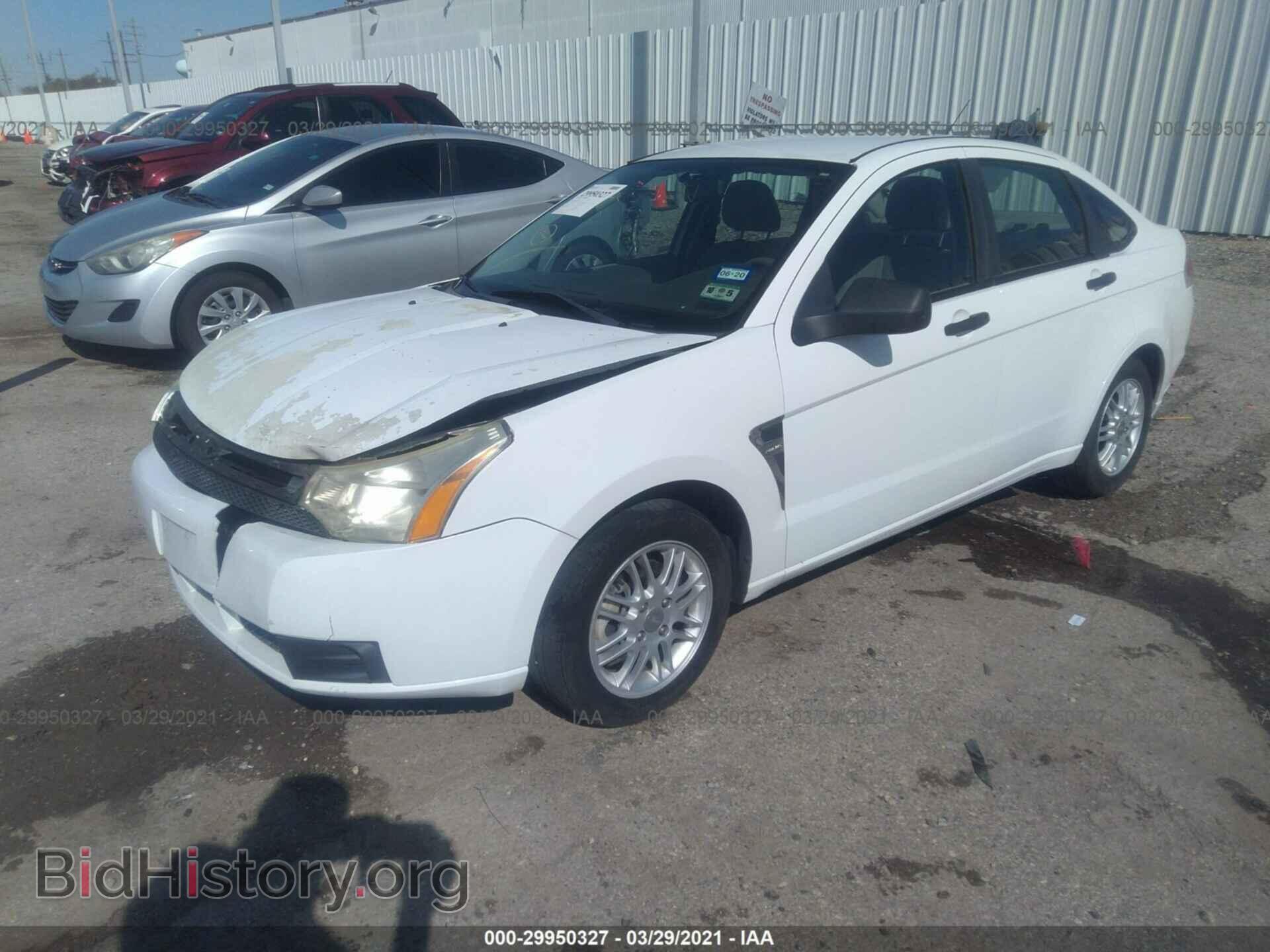 2008 FORD FOCUS - VIN: 1FAHP35N48W267600 - Фото 2