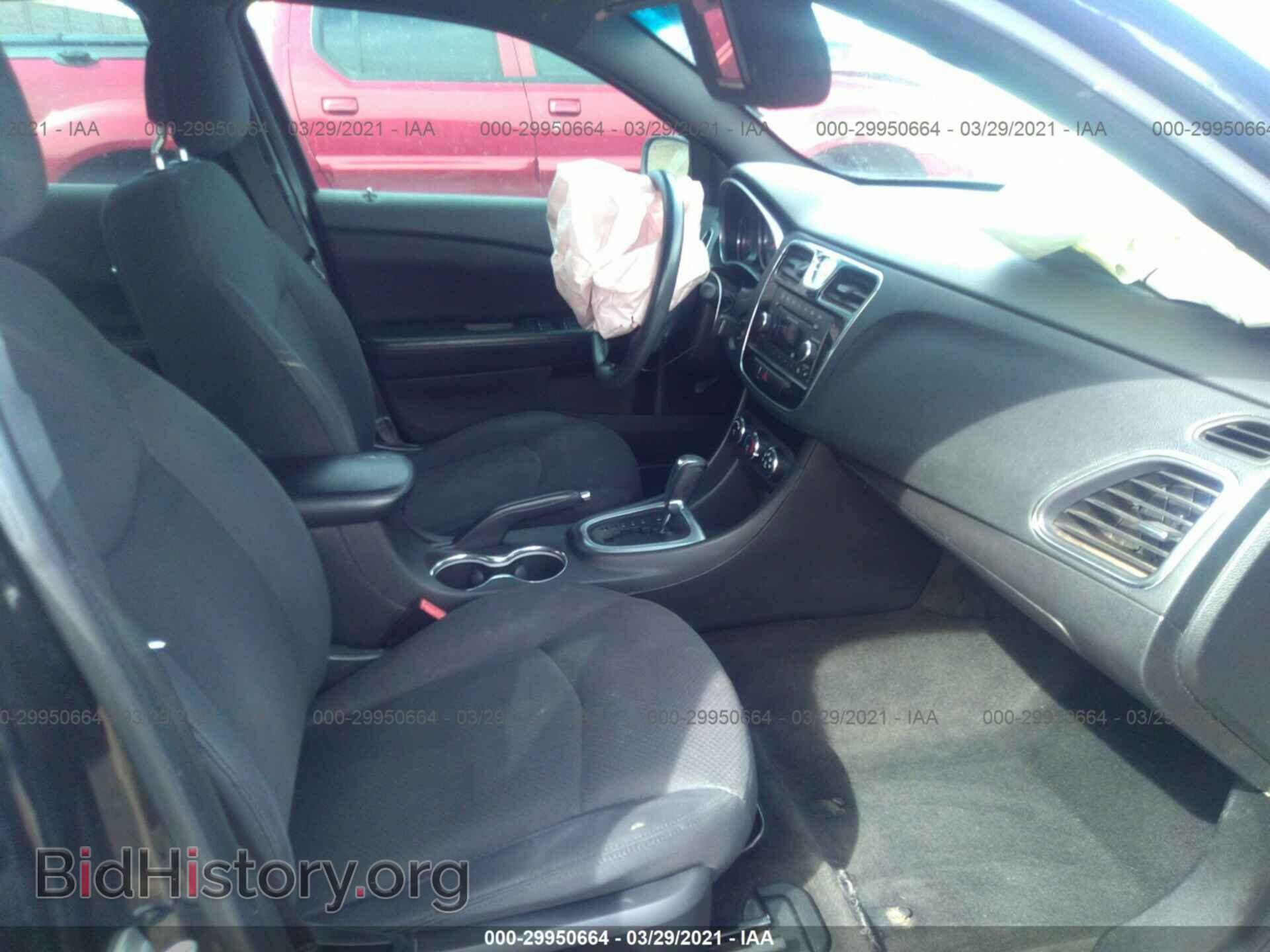 2014 CHRYSLER 200 - VIN: 1C3CCBAB1EN206765 - Фото 5