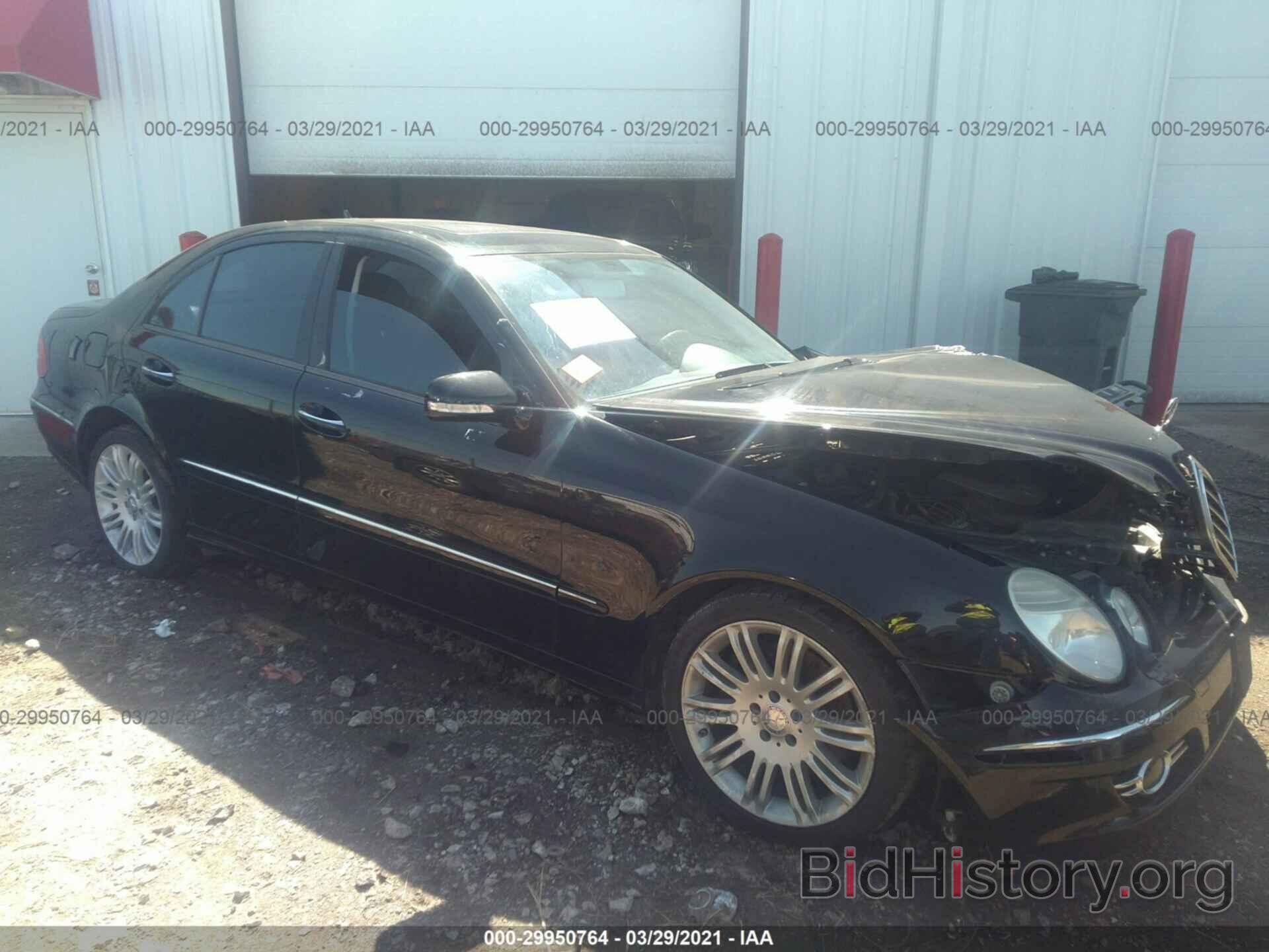 Photo WDBUF87XX8B332060 - MERCEDES-BENZ E-CLASS 2008