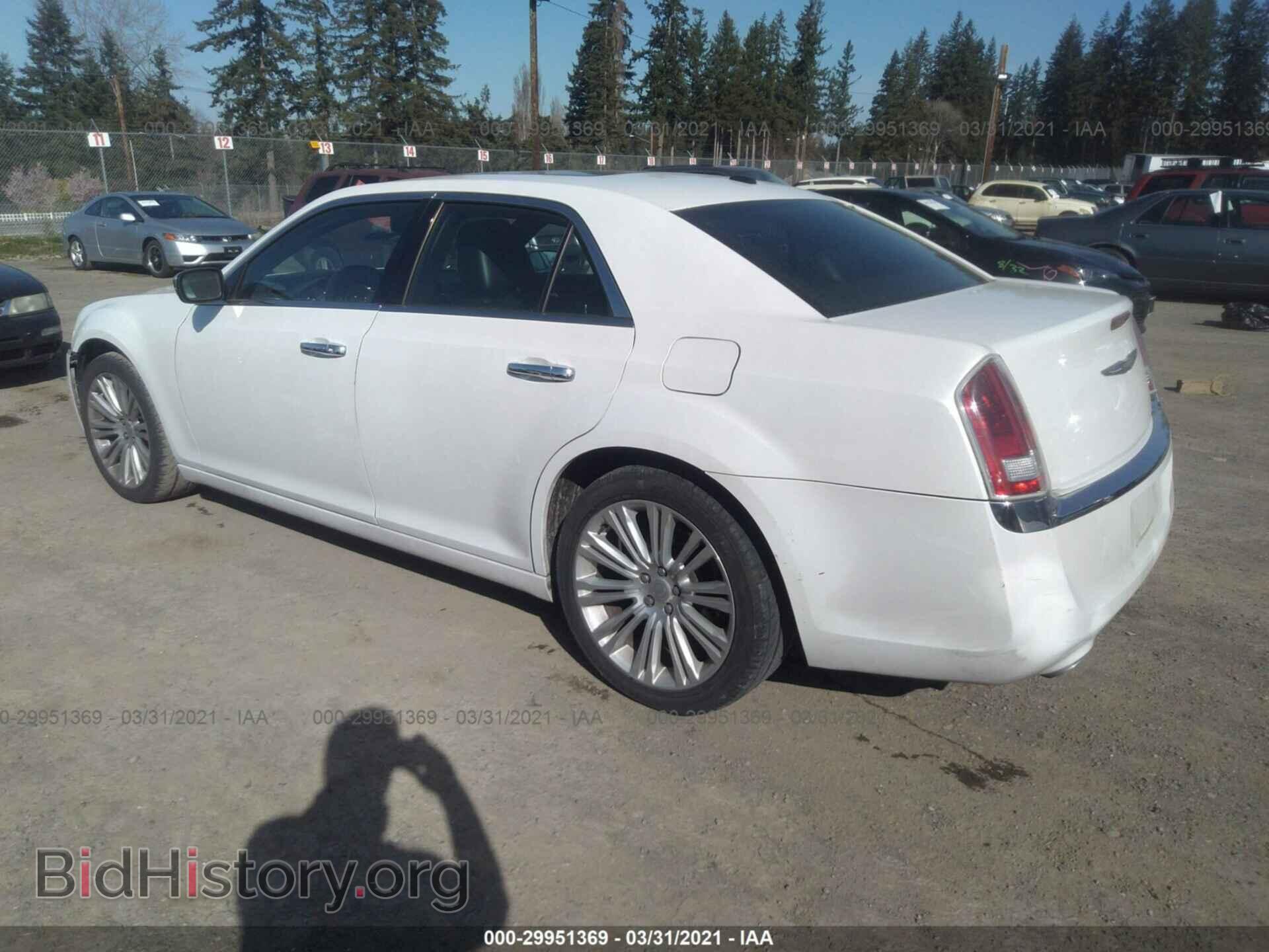 2011 CHRYSLER 300 - VIN: 2C3CA5CG3BH530174 - Фото 3