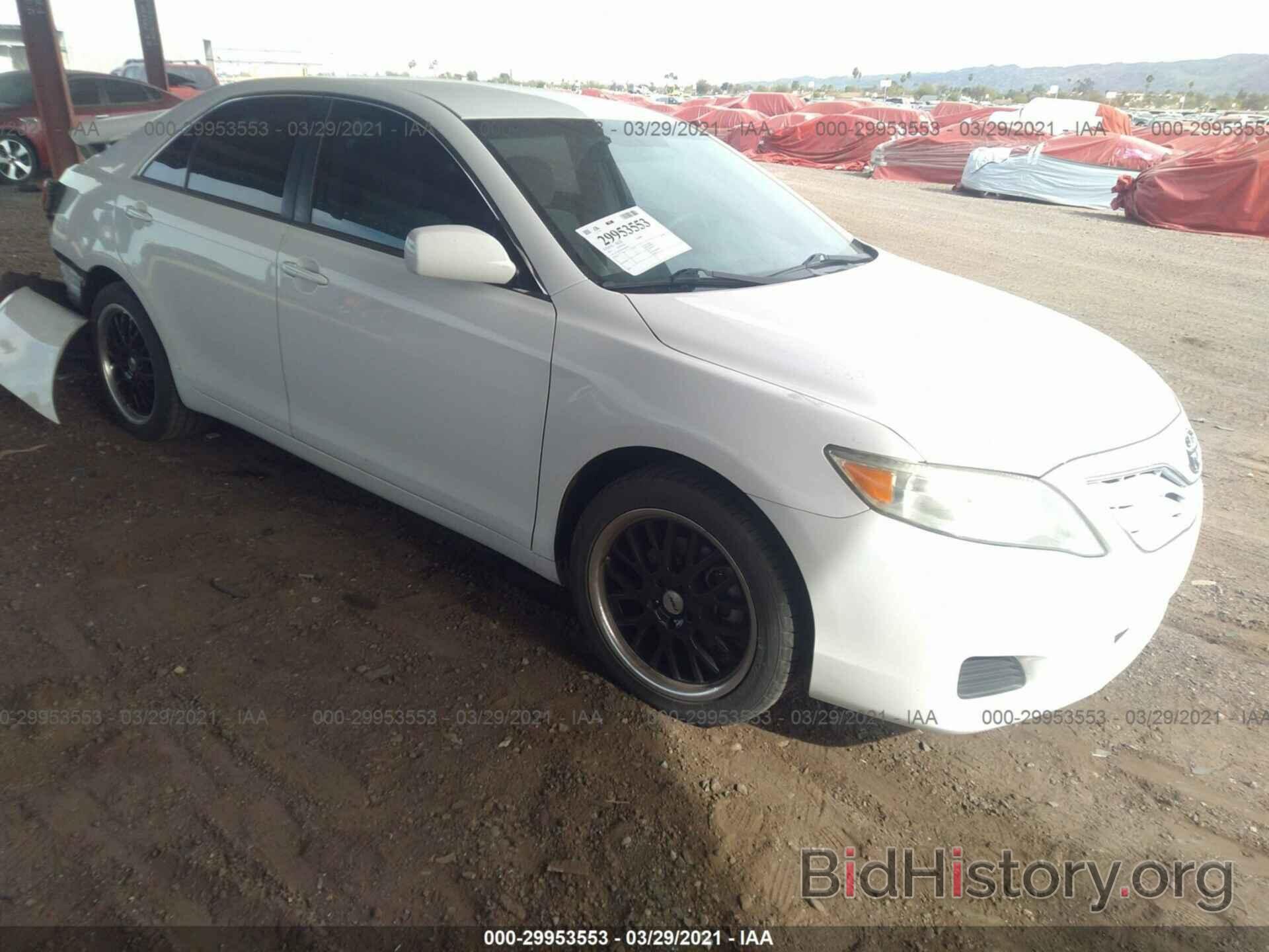 Photo 4T1BF3EK2BU648708 - TOYOTA CAMRY 2011