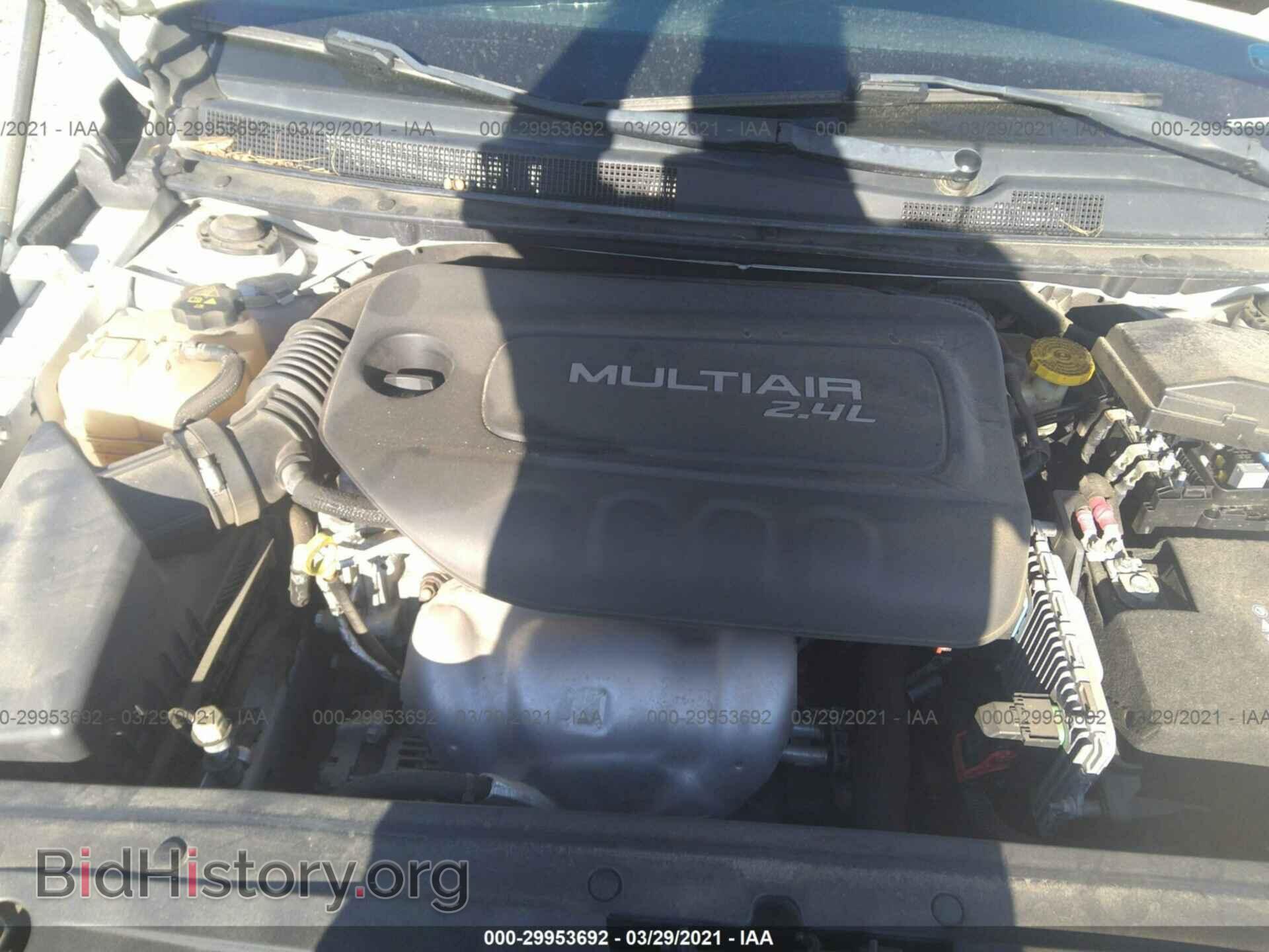 2015 CHRYSLER 200 - VIN: 1C3CCCAB2FN631354 - Photo 10
