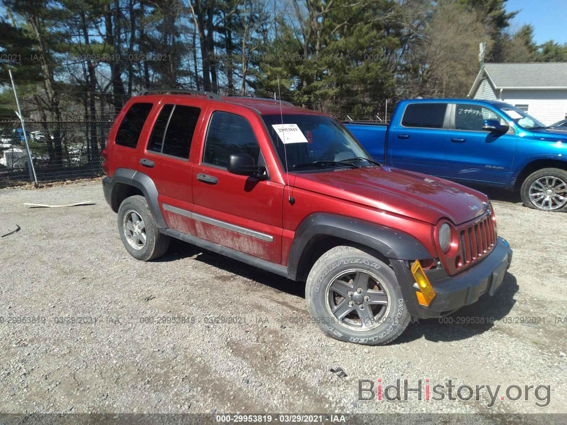 Photo 1J4GL48K76W146737 - JEEP LIBERTY 2006