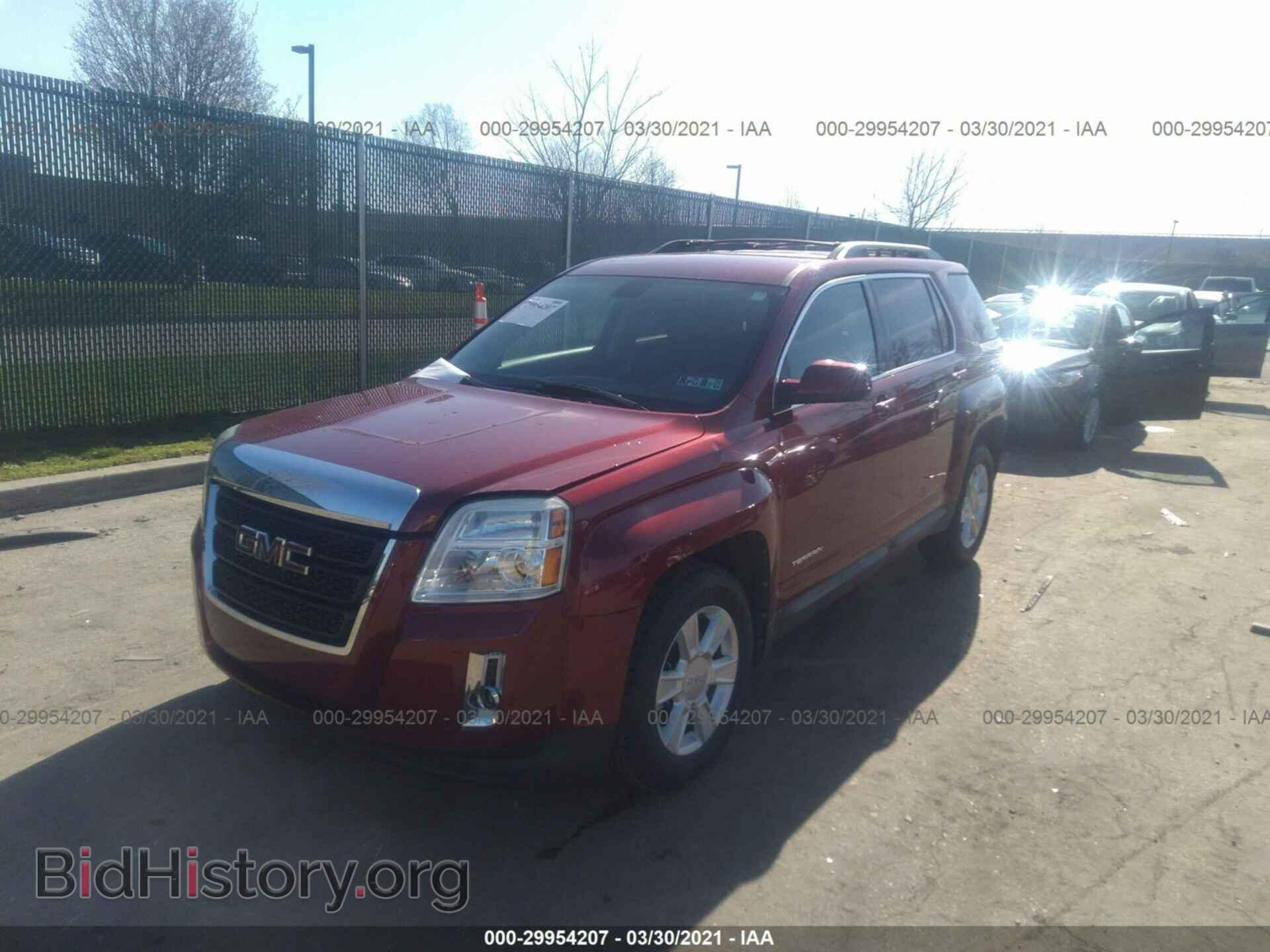 2010 GMC TERRAIN - VIN: 2CTFLEEWXA6319592 - Photo 2