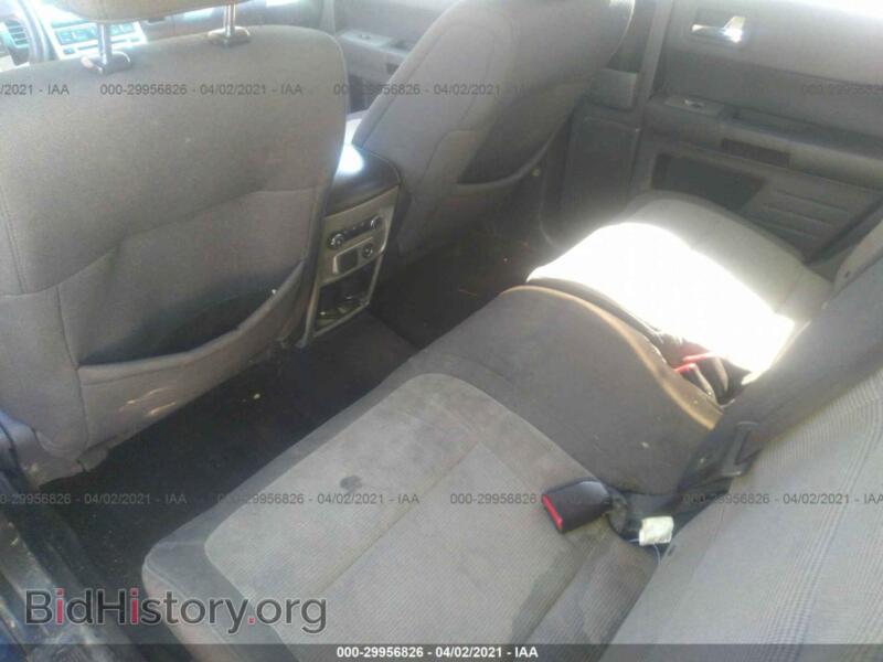 2011 Ford FLEX (VIN 2FMGK5BC2BBD34590) — фото 8 из 11