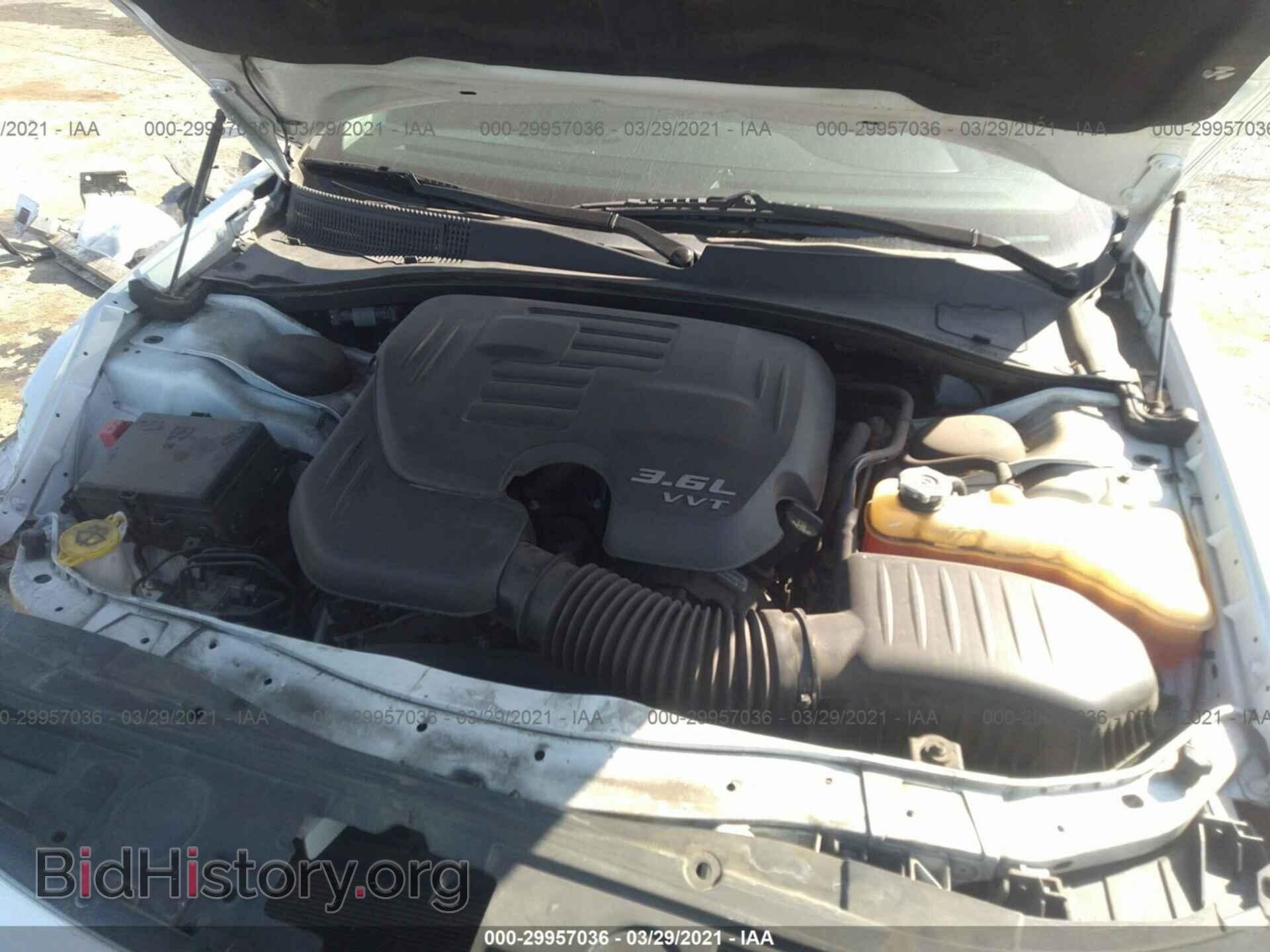 2016 CHRYSLER 300 - VIN: 2C3CCAEG6GH235562 - Фото 10