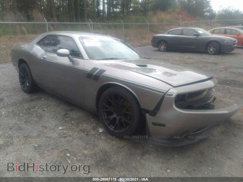 2013 Dodge CHALLENGER SXT (VIN 2C3CDYAG7DH596581) — фото 1 из 10, IAAI, повреждение: левая передняя часть