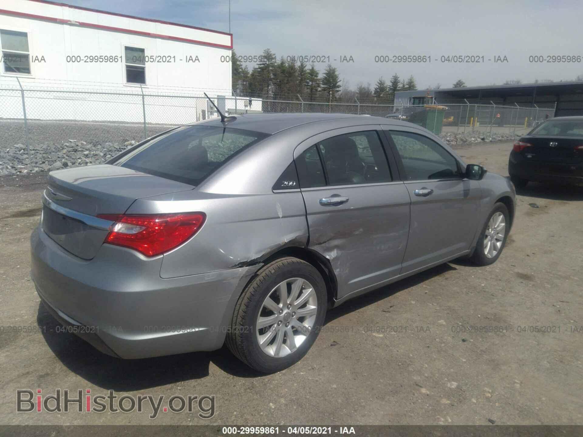 2013 CHRYSLER 200 - VIN: 1C3CCBCG9DN631822 - Фото 4