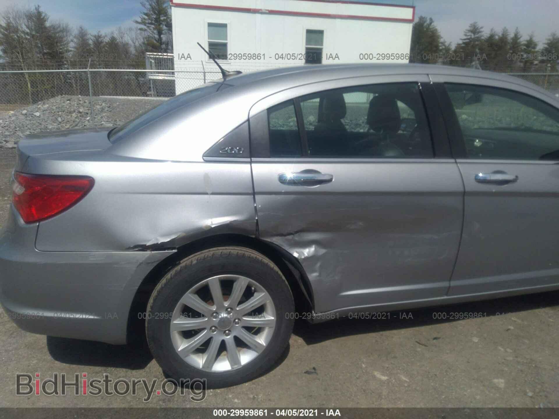 2013 CHRYSLER 200 - VIN: 1C3CCBCG9DN631822 - Фото 6