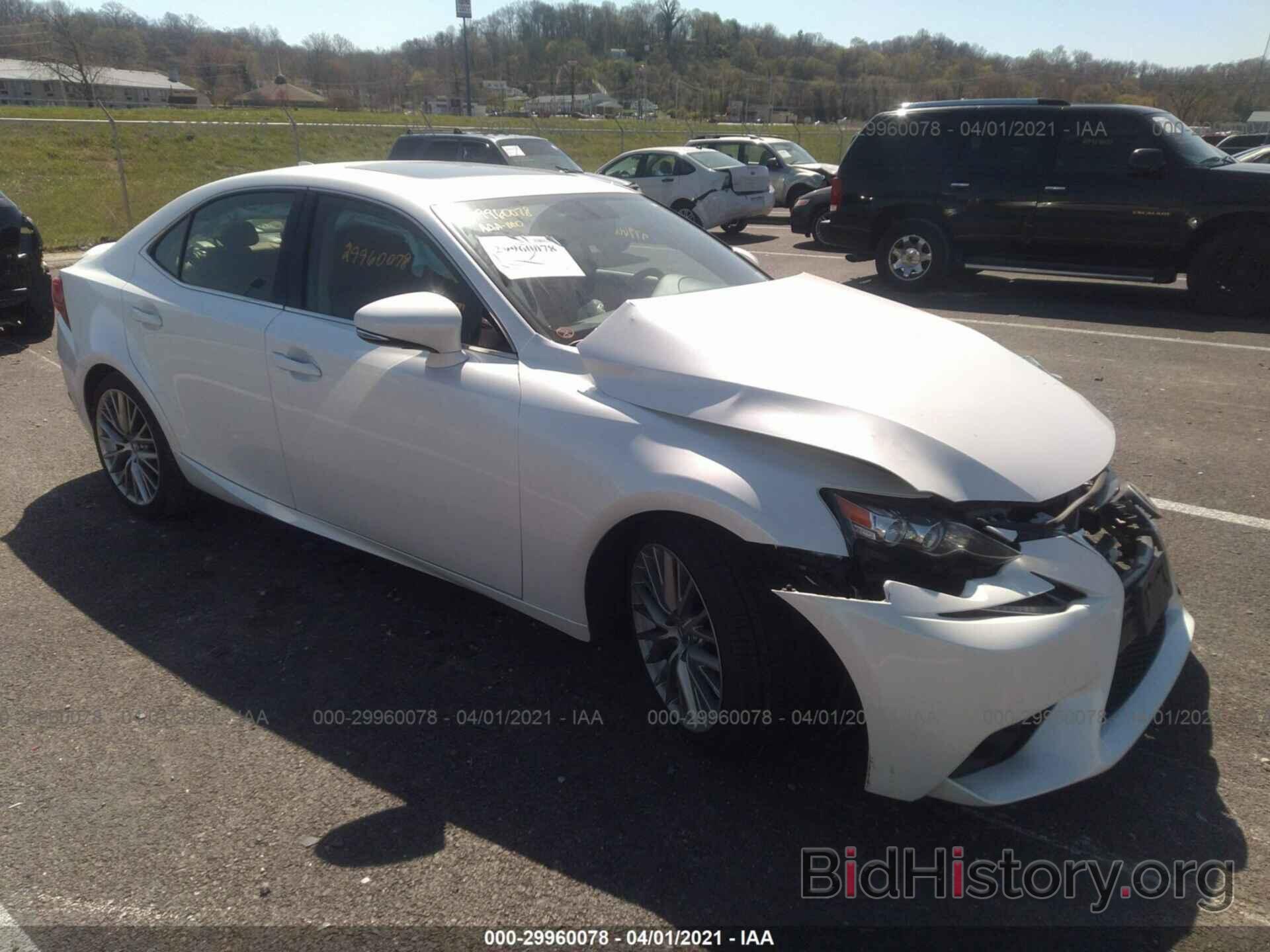 Photo JTHCM1D21G5010681 - LEXUS IS 300 2016