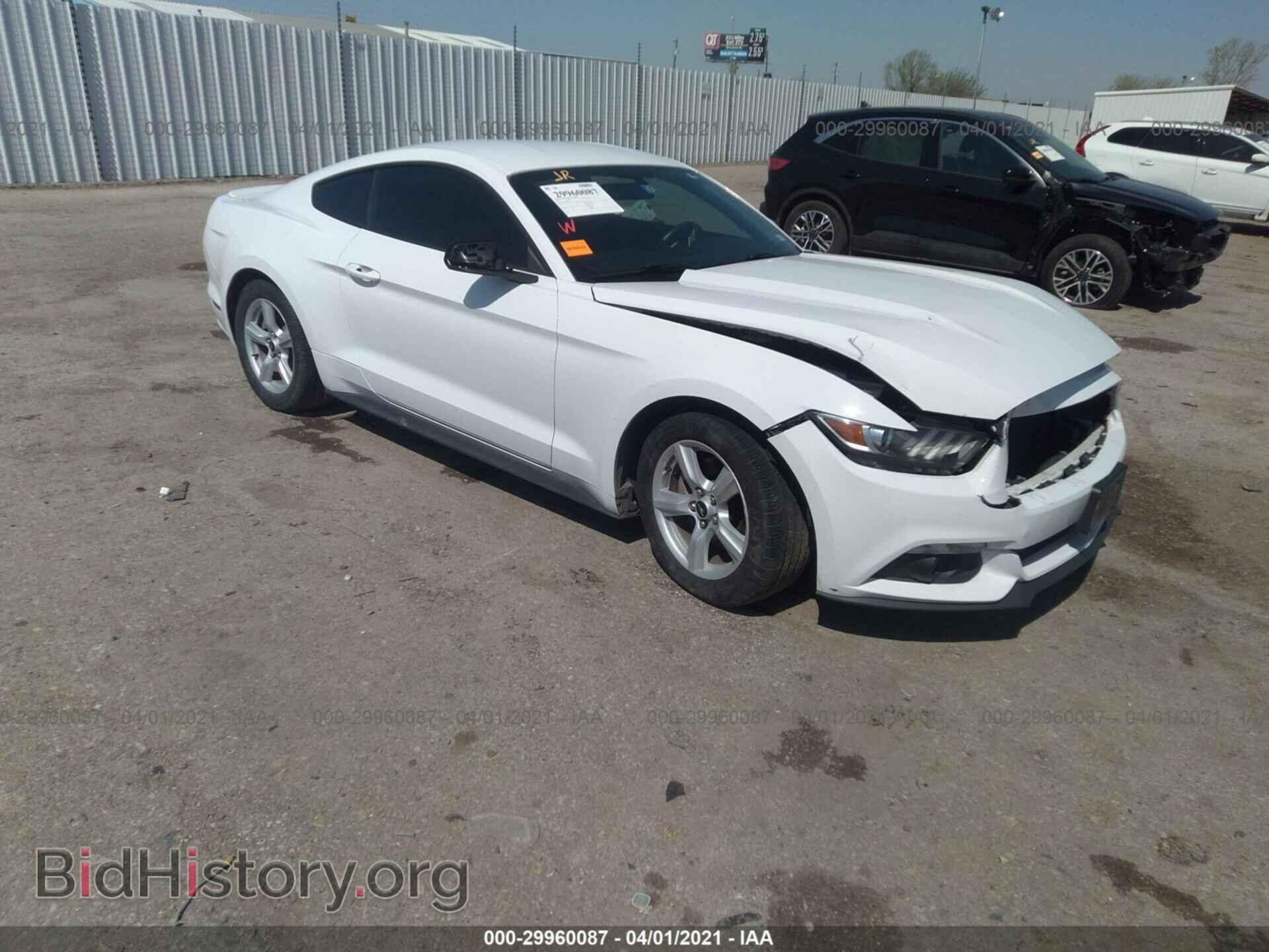 Photo 1FA6P8AM7F5403254 - FORD MUSTANG 2015