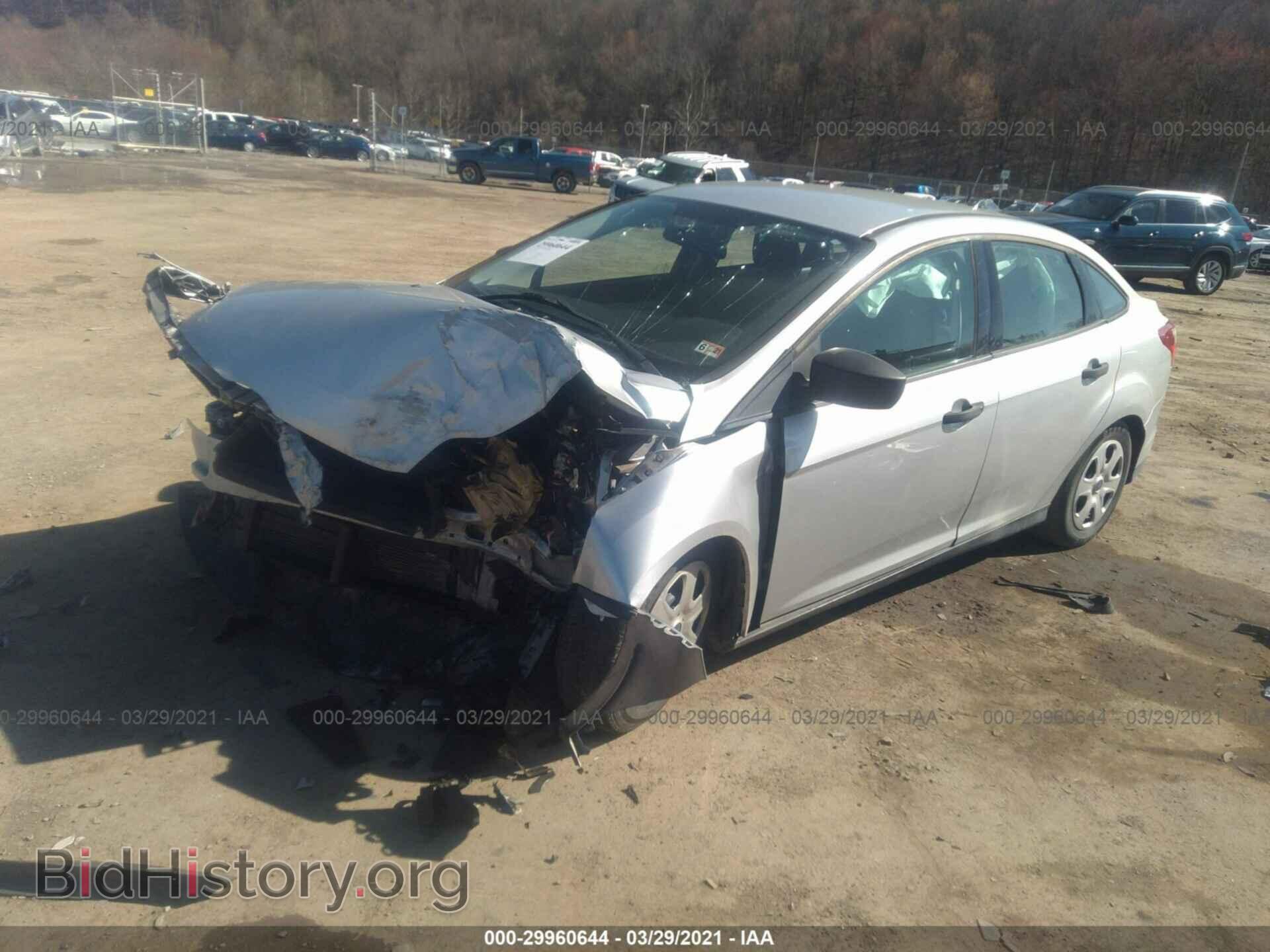 2013 FORD FOCUS - VIN: 1FADP3E26DL166834 - Фото 2