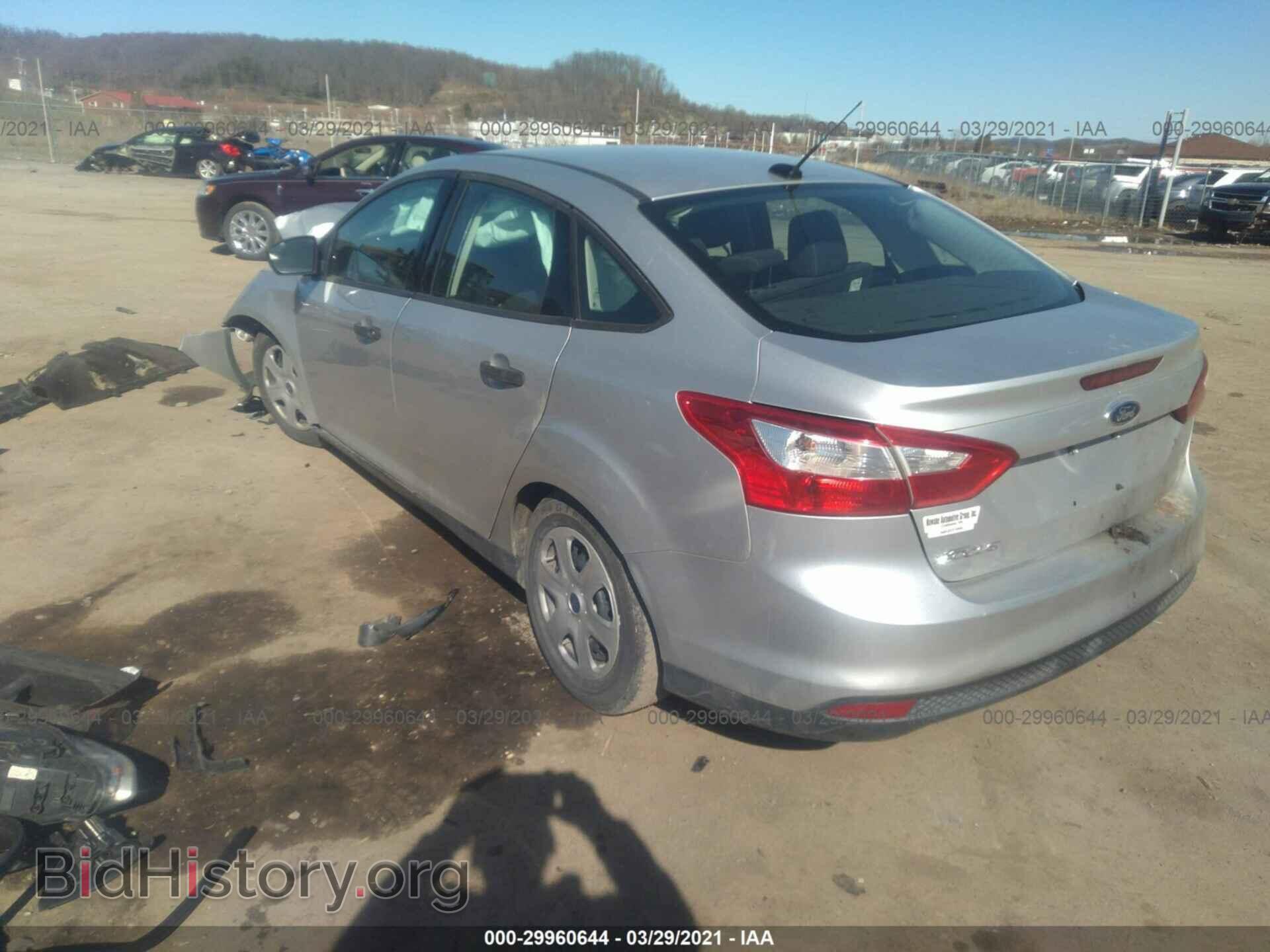 2013 FORD FOCUS - VIN: 1FADP3E26DL166834 - Фото 3
