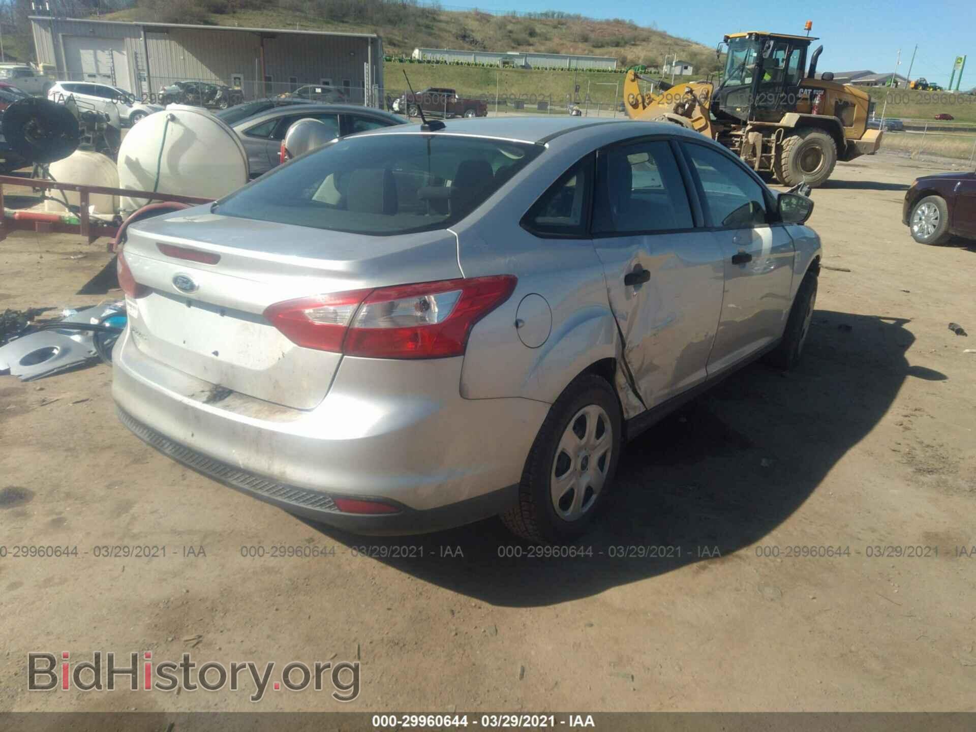 2013 FORD FOCUS - VIN: 1FADP3E26DL166834 - Фото 4