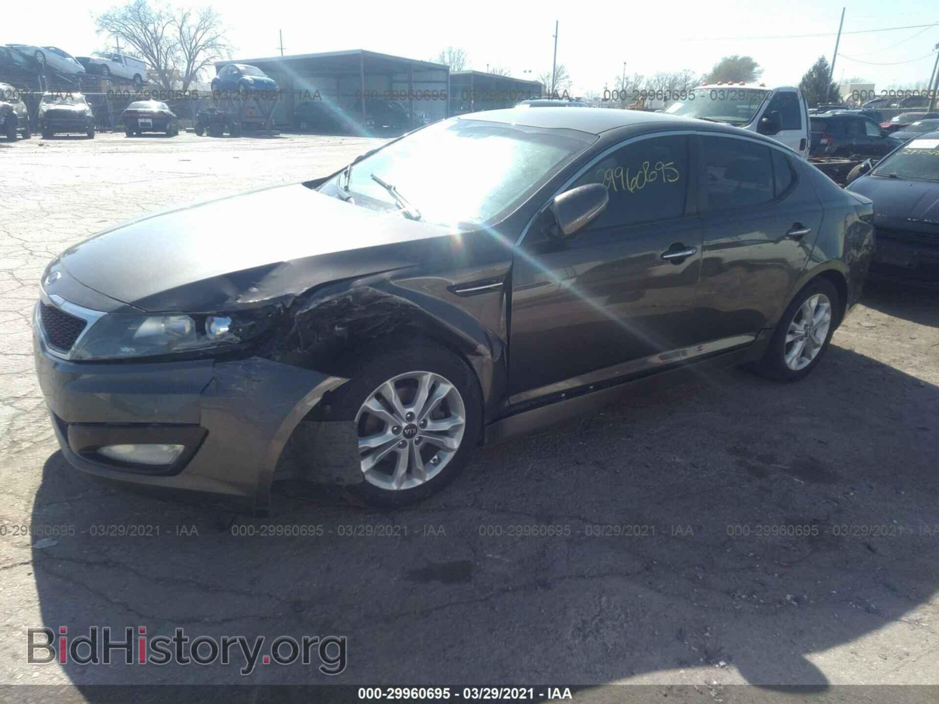 2011 KIA OPTIMA - VIN: KNAGN4A79B5070568 - Фото 2