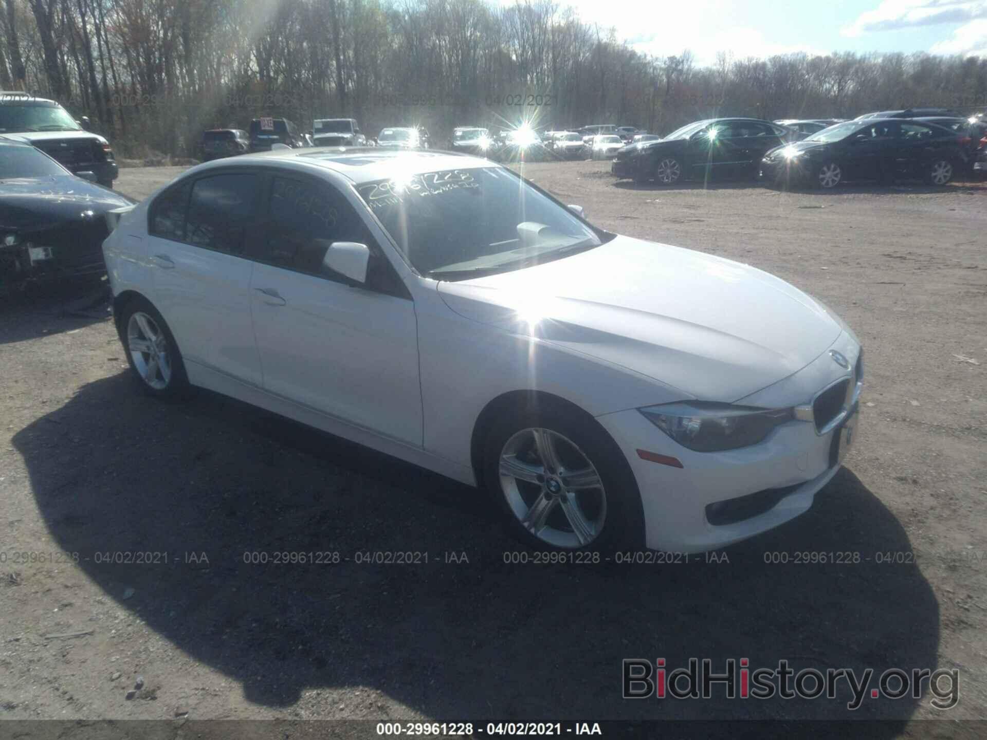 Photo WBA3C1C5XCA696878 - BMW 3 SERIES 2012