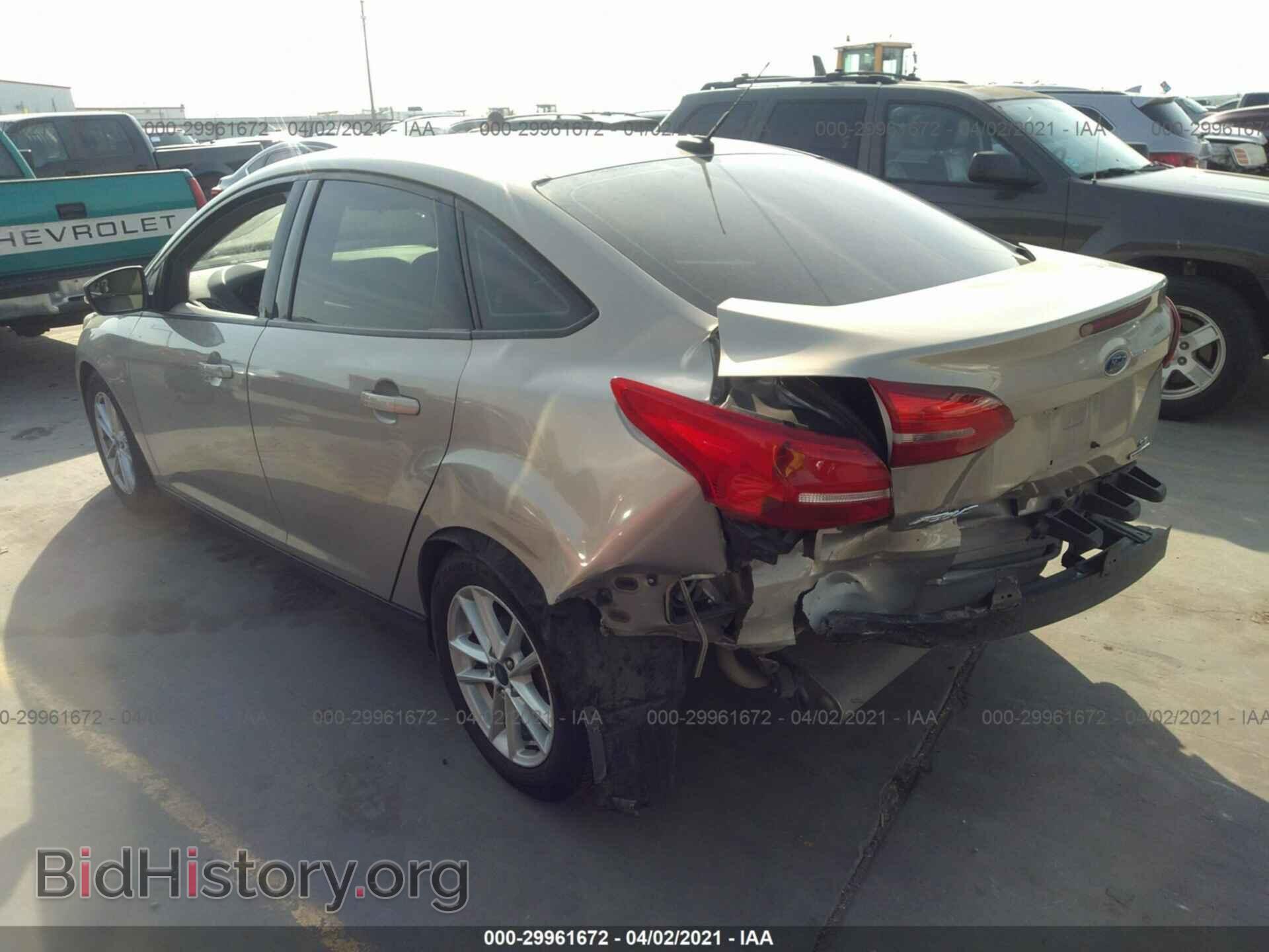2016 FORD FOCUS - VIN: 1FADP3F26GL391211 - Фото 3