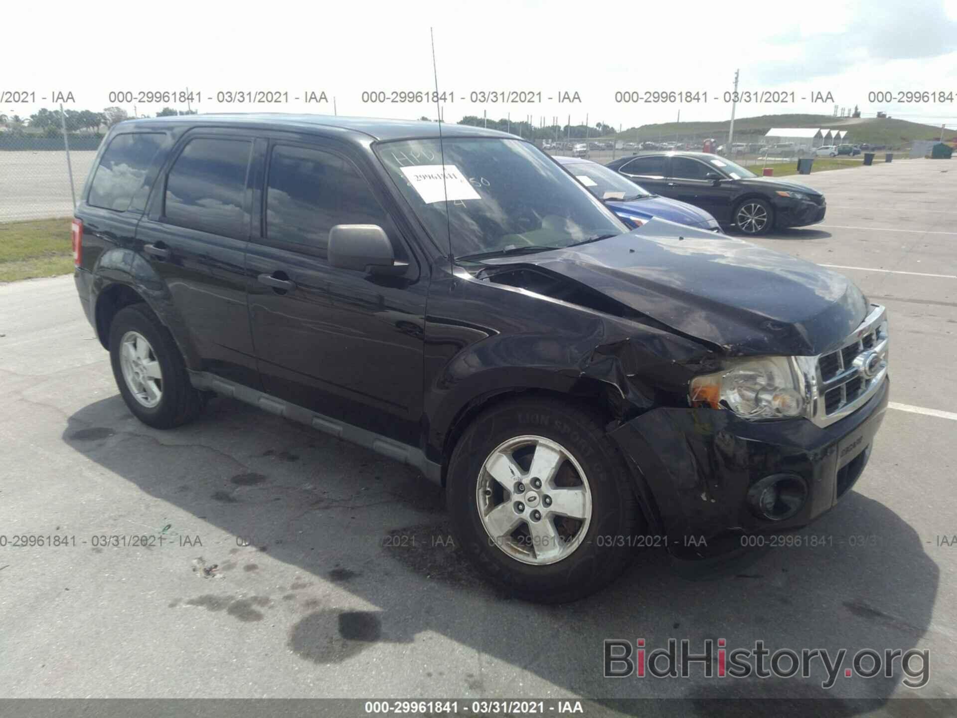 Photo 1FMCU0C75AKC58607 - FORD ESCAPE 2010