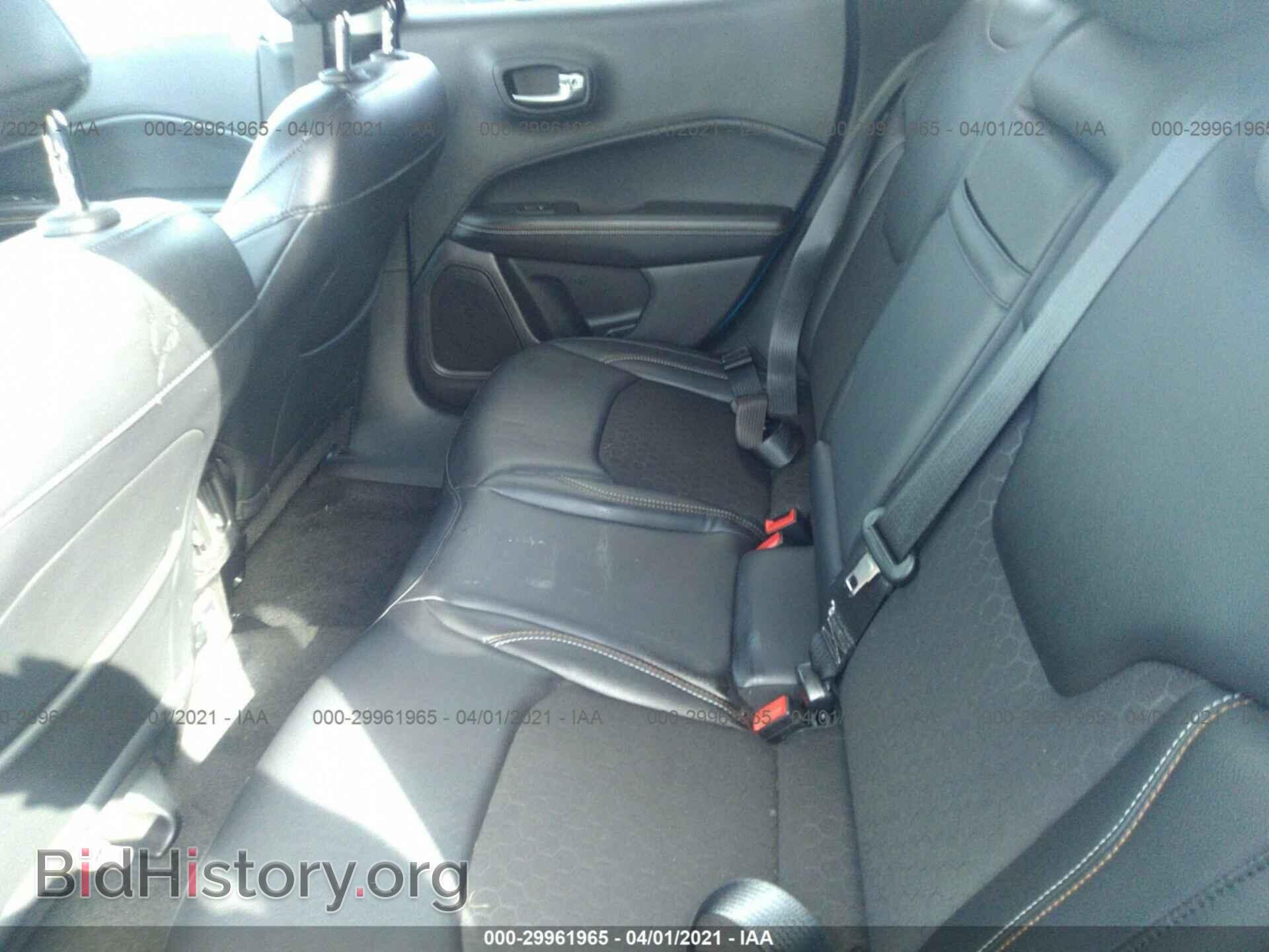2018 JEEP COMPASS - VIN: 3C4NJCBB2JT102746 - Photo 8