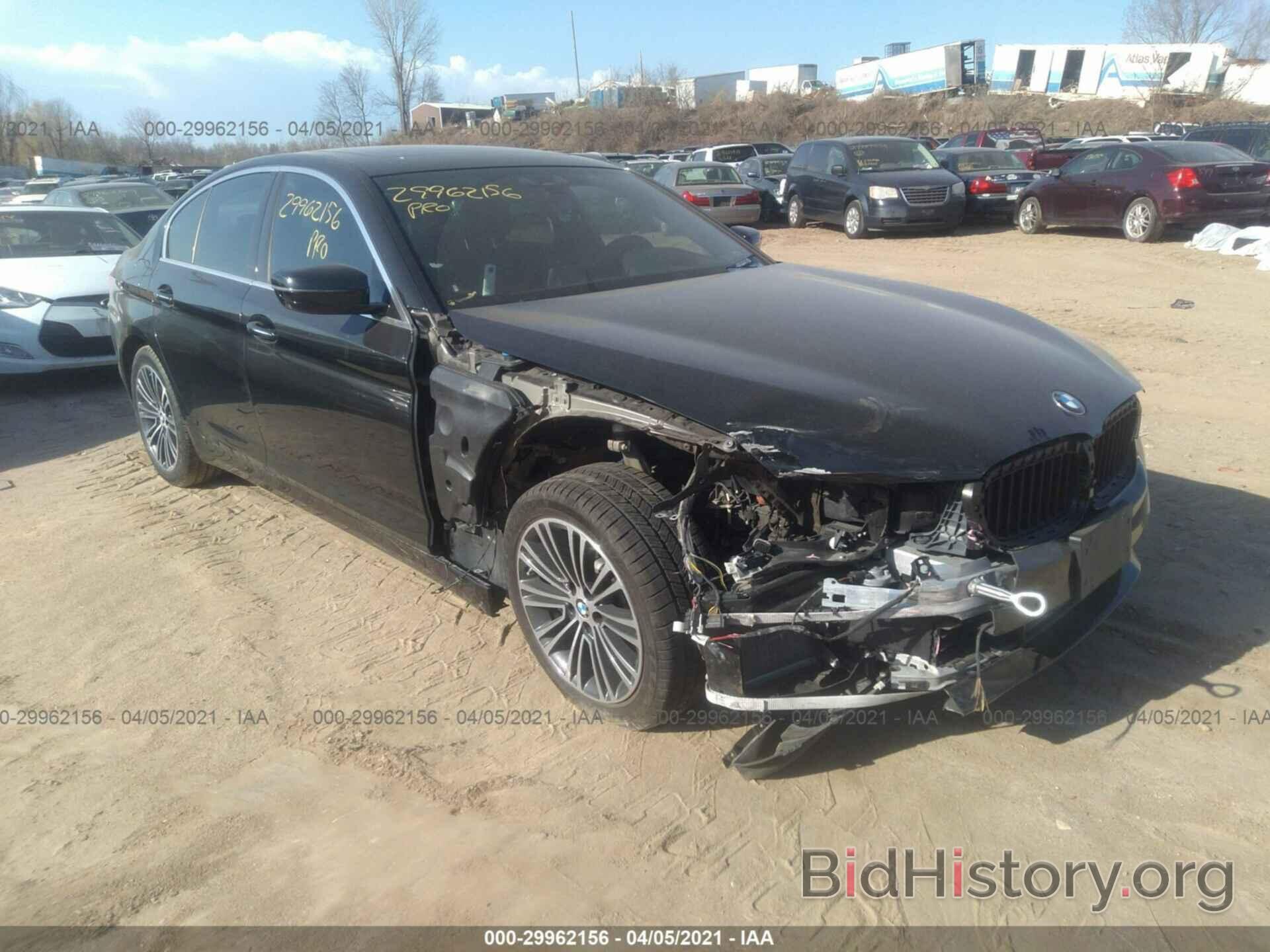 Photo WBAJA7C38HG903626 - BMW 5 SERIES 2017