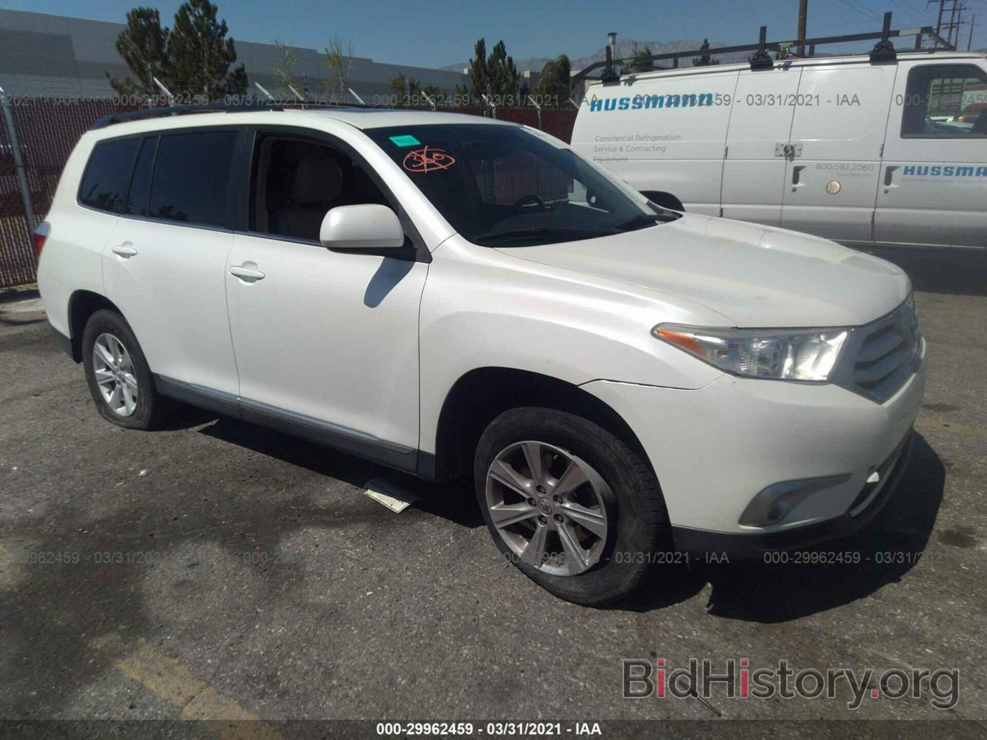 Photo 5TDZK3EH4CS082298 - TOYOTA HIGHLANDER 2012