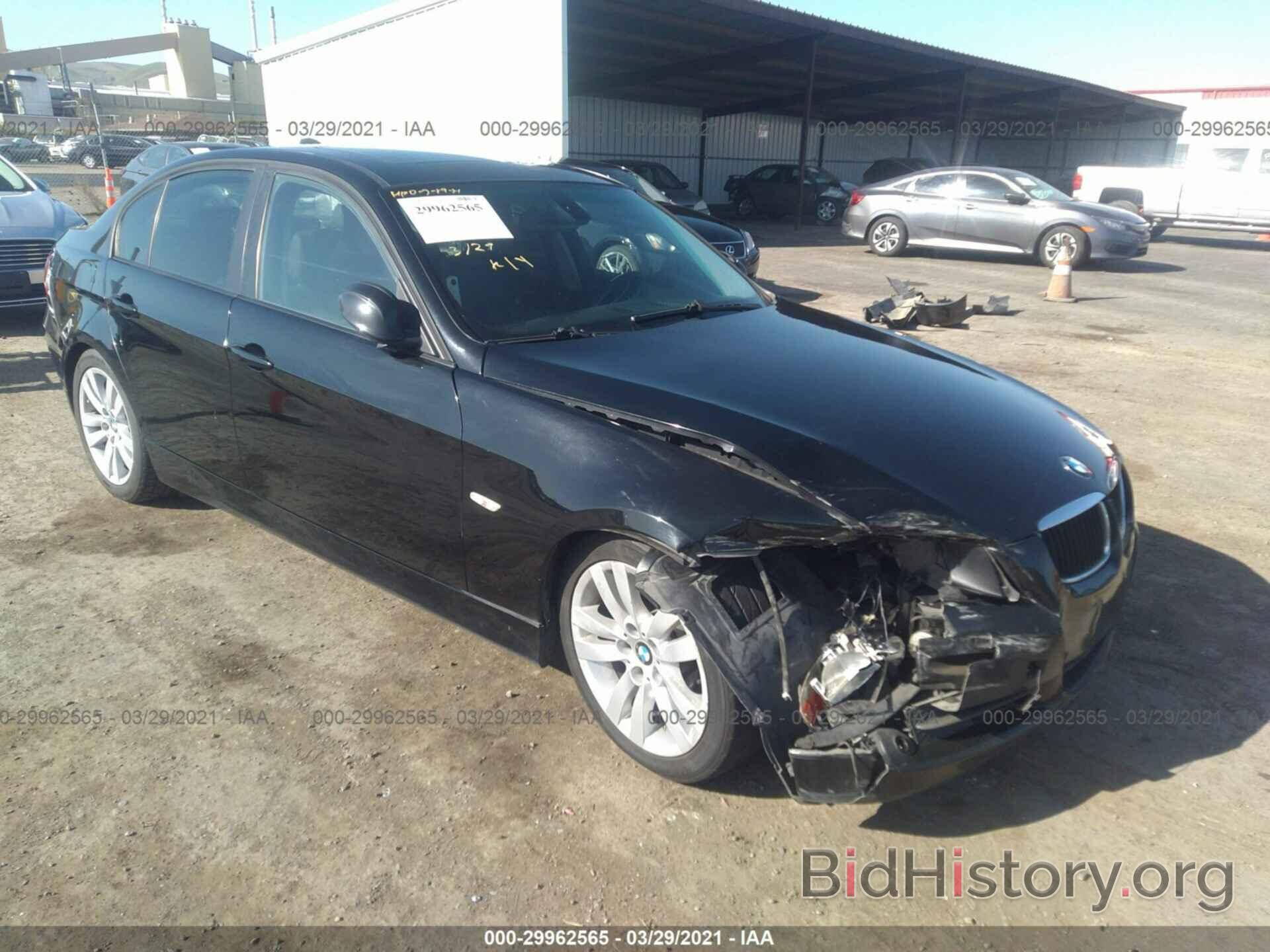 Photo WBAVC53587FZ73696 - BMW 3 SERIES 2007