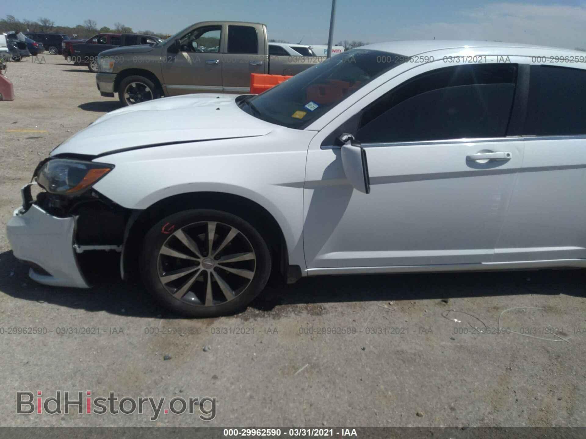 2012 CHRYSLER 200 - VIN: 1C3CCBBG8CN257641 - Photo 6