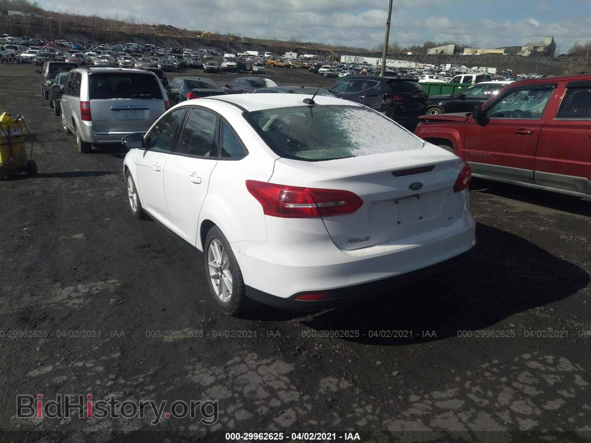 2016 FORD FOCUS - VIN: 1FADP3F21GL294076 - Photo 3