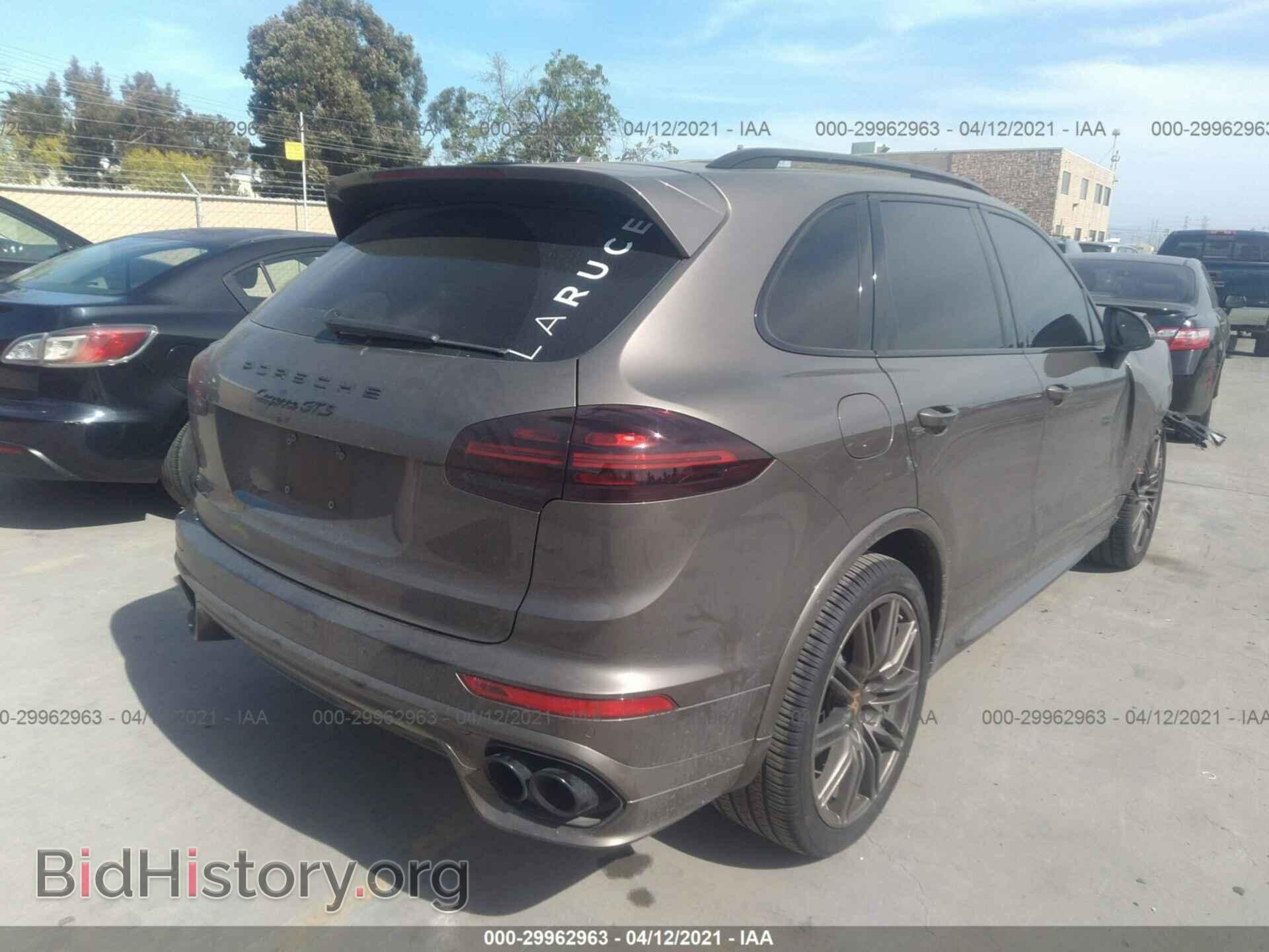 2016 PORSCHE CAYENNE - VIN: WP1AD2A2XGLA70424 - Фото 4