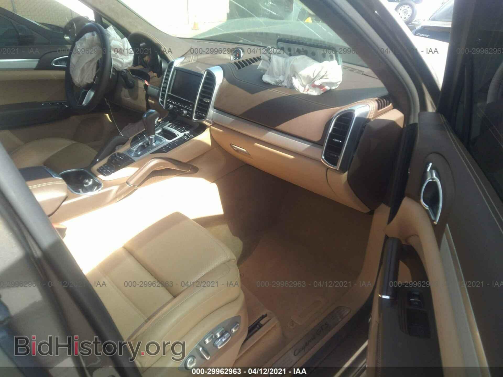 2016 PORSCHE CAYENNE - VIN: WP1AD2A2XGLA70424 - Фото 5