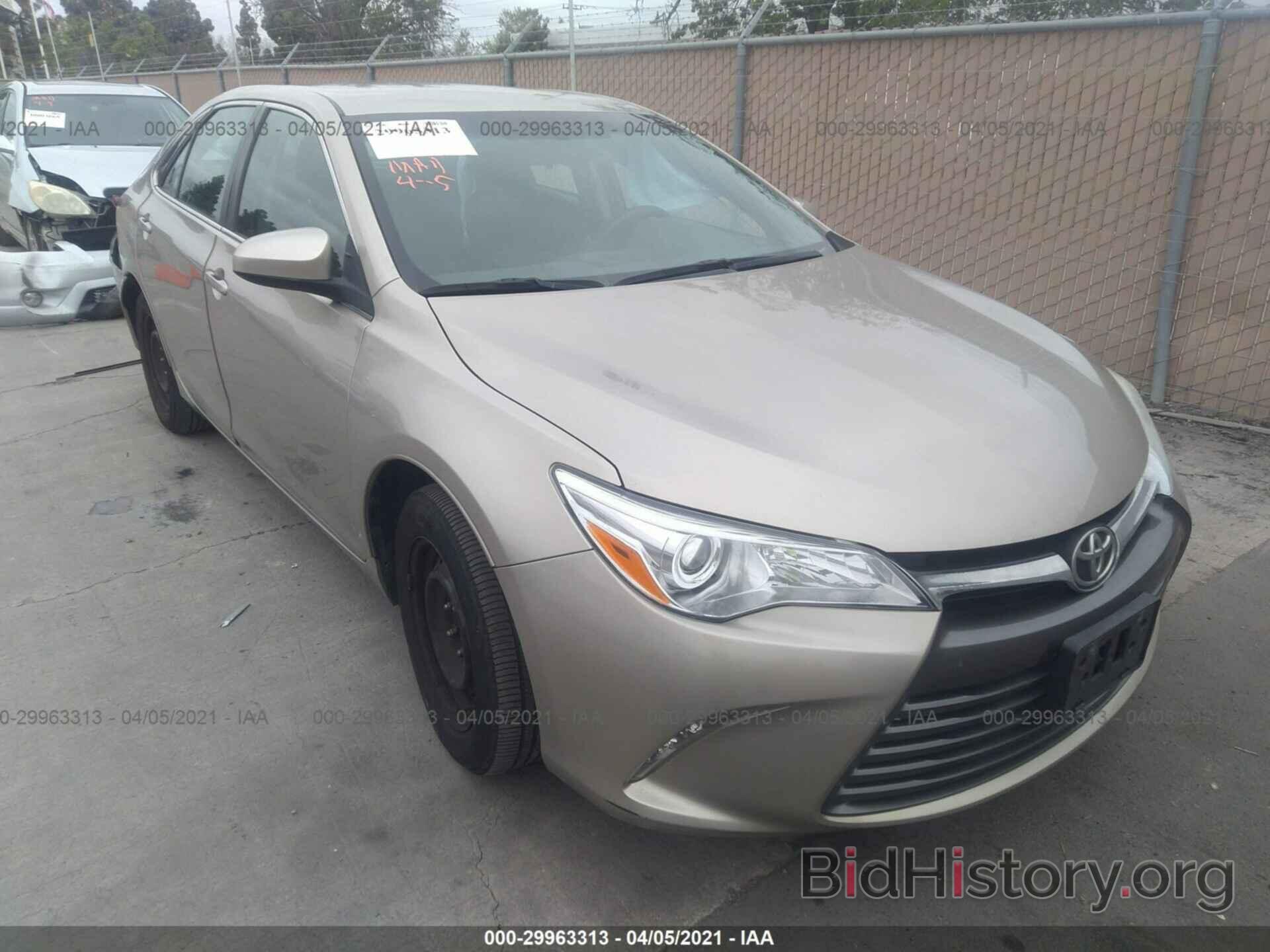 Photo 4T4BF1FK1FR502217 - TOYOTA CAMRY 2015