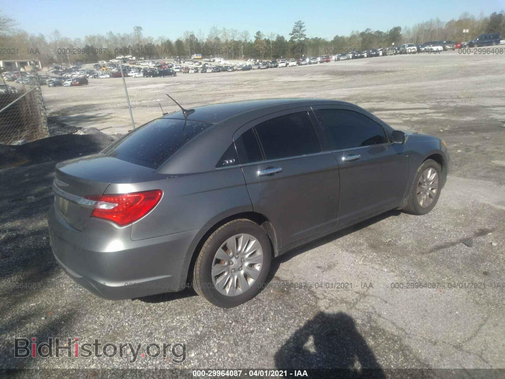 2013 CHRYSLER 200 - VIN: 1C3CCBAG2DN767597 - Фото 4