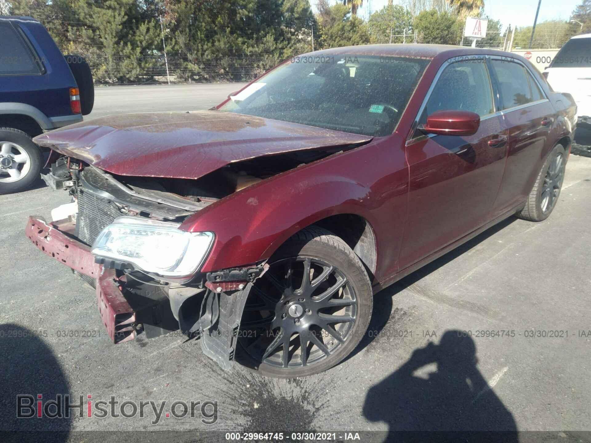 2016 CHRYSLER 300 - VIN: 2C3CCAAG3GH252678 - Фото 2
