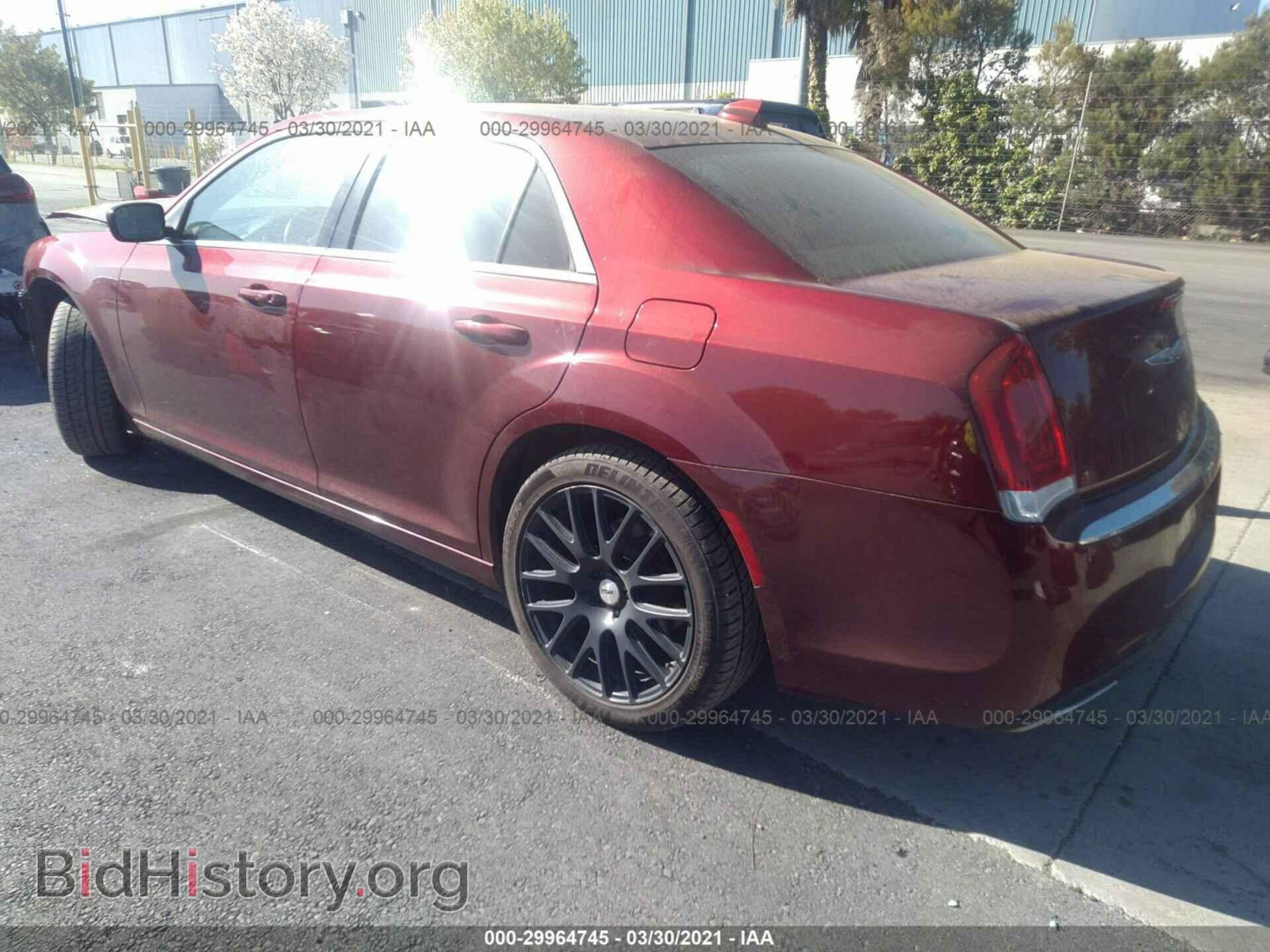 2016 CHRYSLER 300 - VIN: 2C3CCAAG3GH252678 - Фото 3