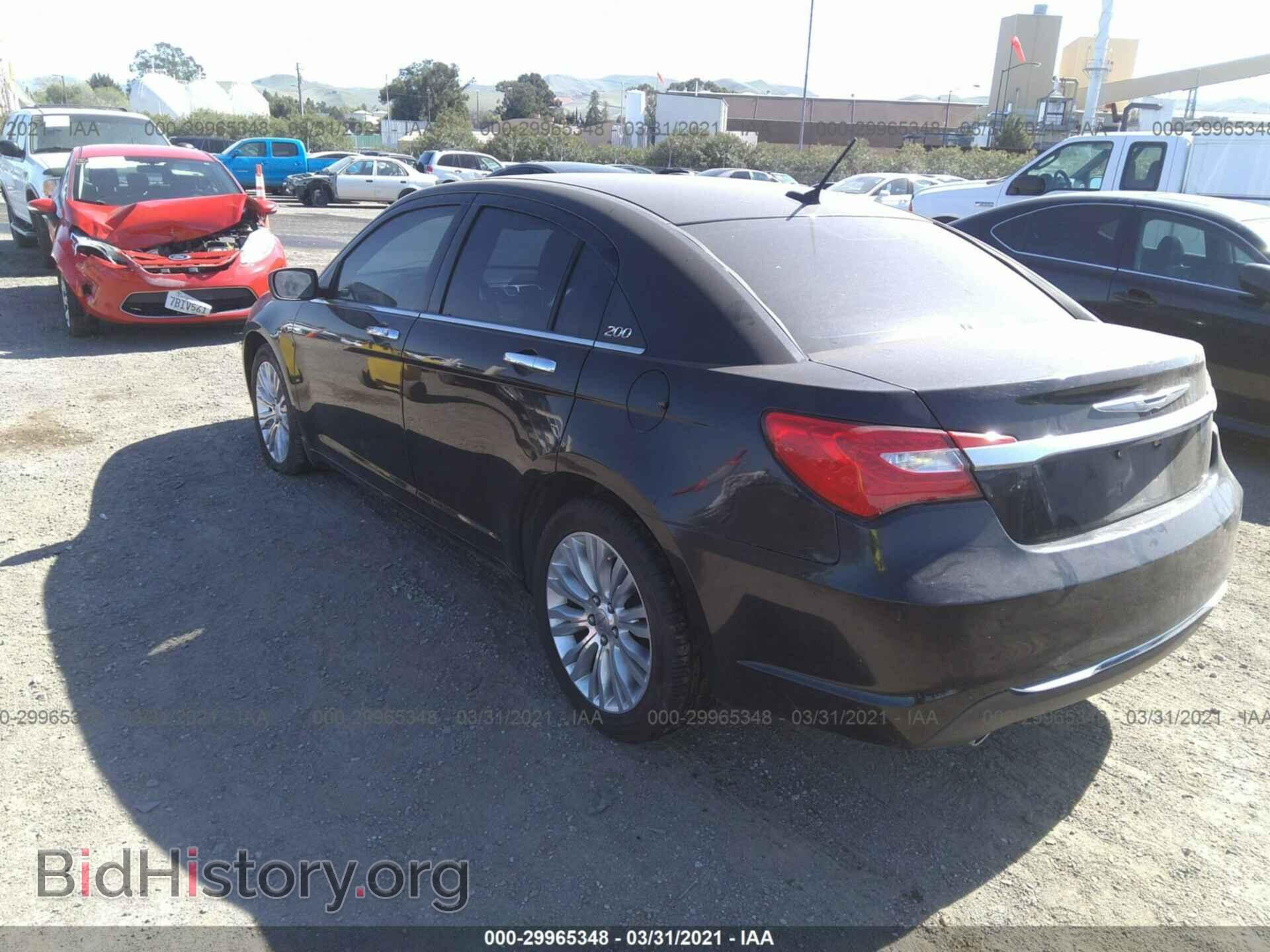 2011 CHRYSLER 200 - VIN: 1C3BC2FG9BN603331 - Фото 3