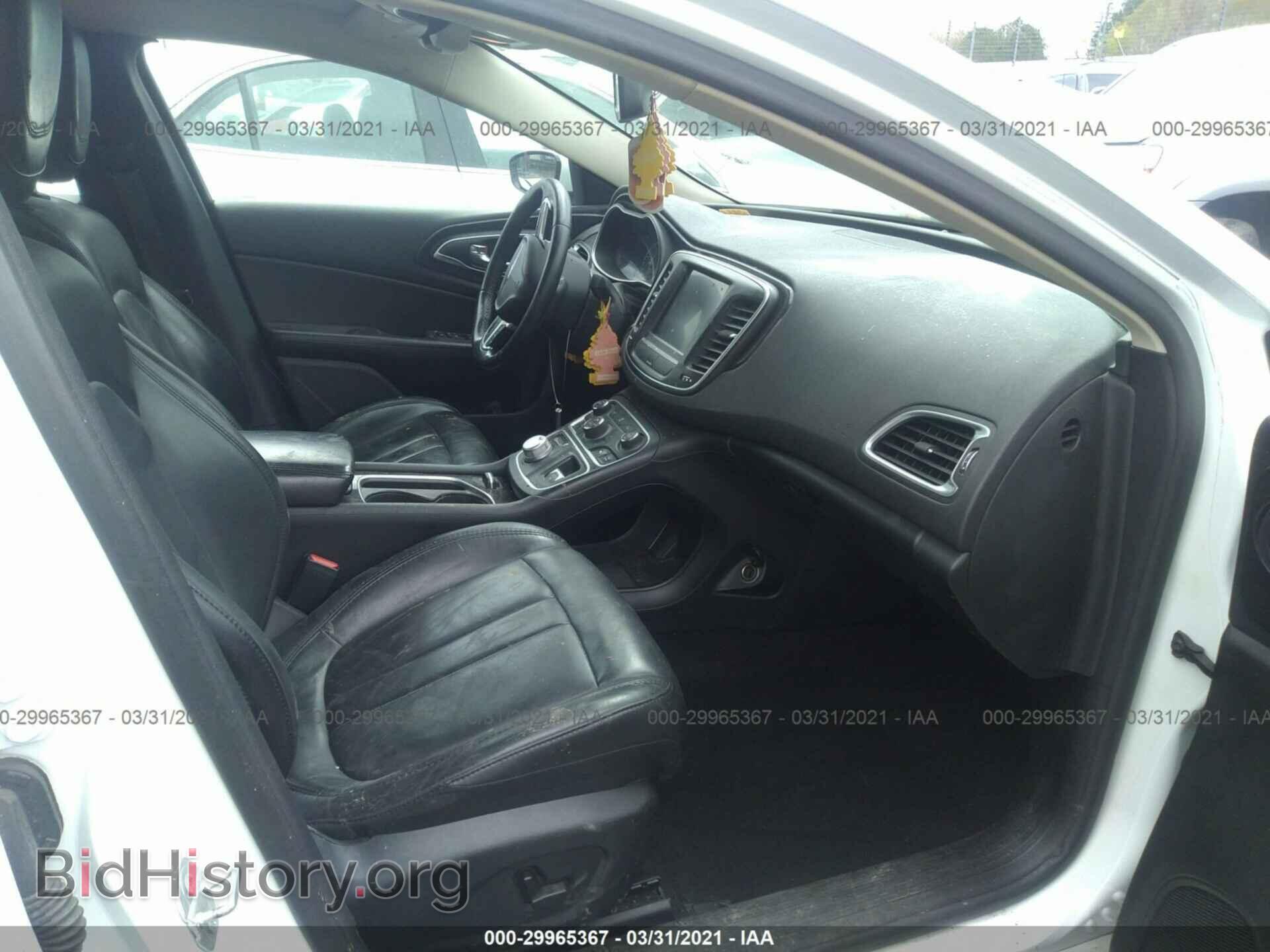 2016 CHRYSLER 200 - VIN: 1C3CCCCB4GN175498 - Photo 5