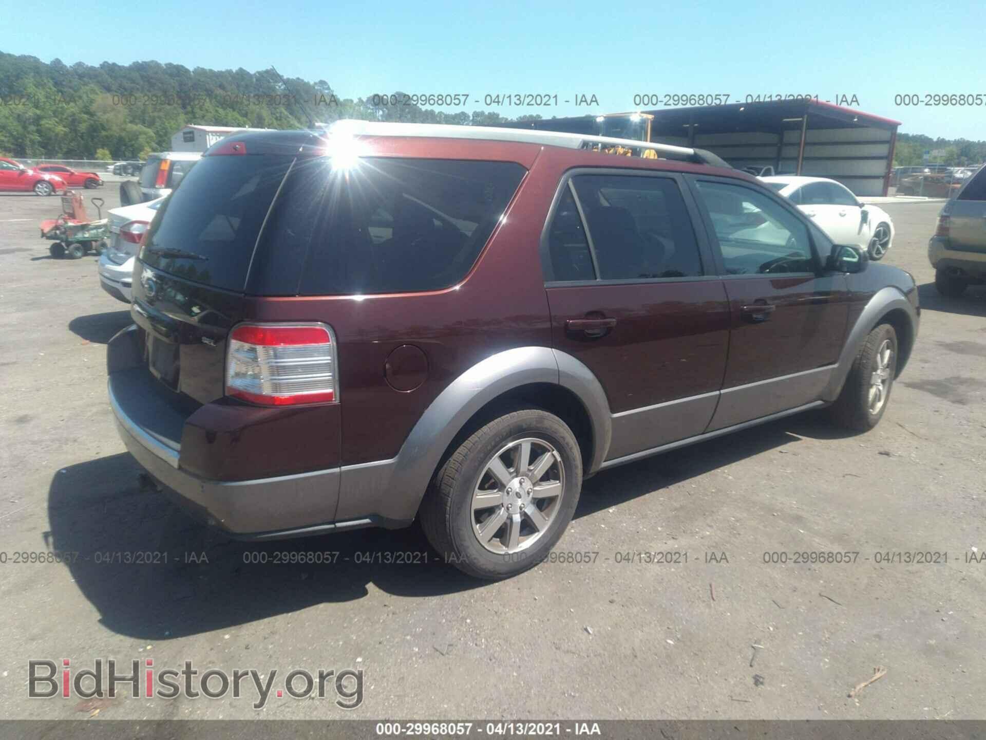 2009 FORD TAURUS X - VIN: 1FMDK02WX9GA01069 - Фото 4