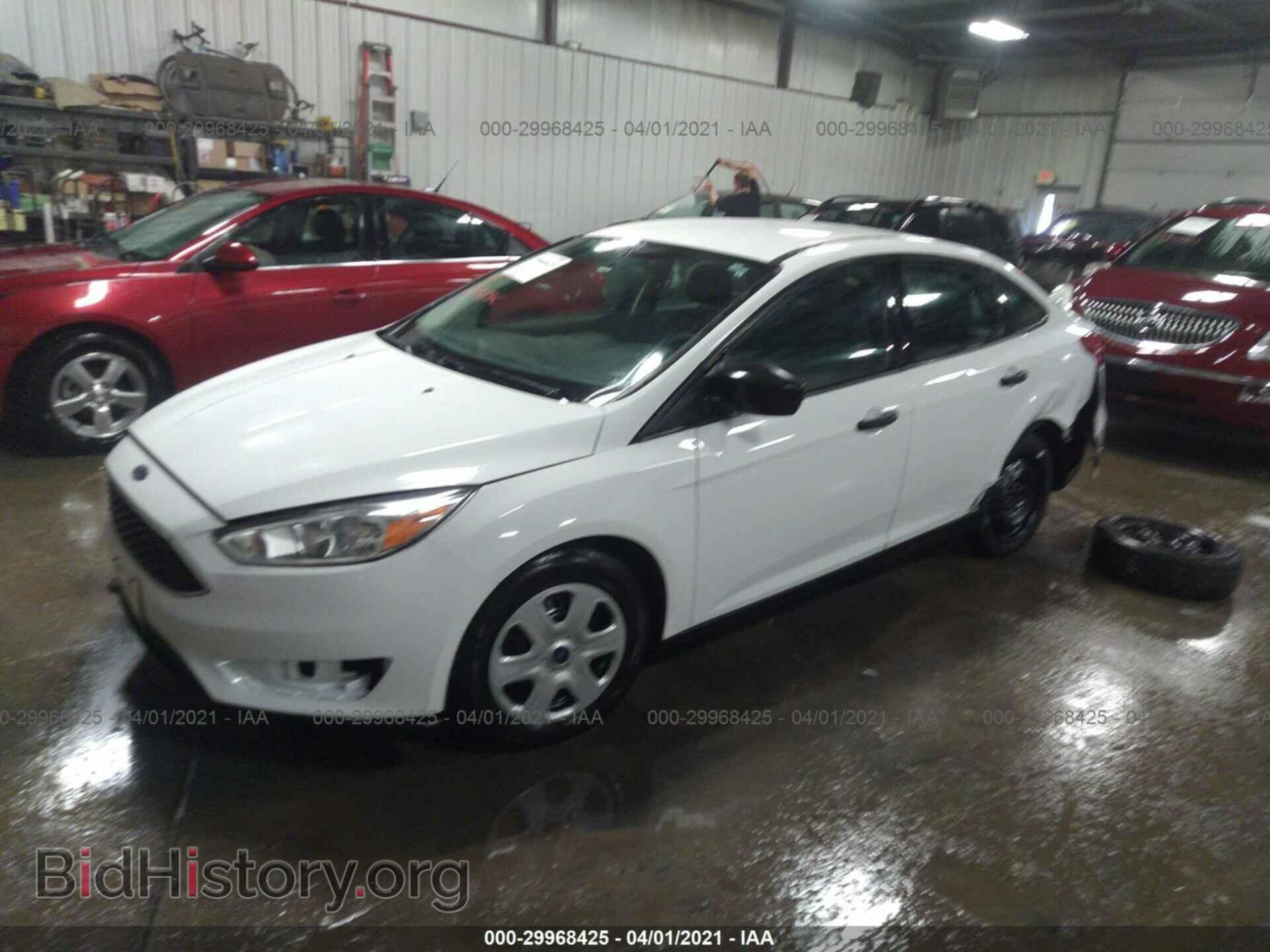 2016 FORD FOCUS - VIN: 1FADP3E20GL202893 - Фото 2