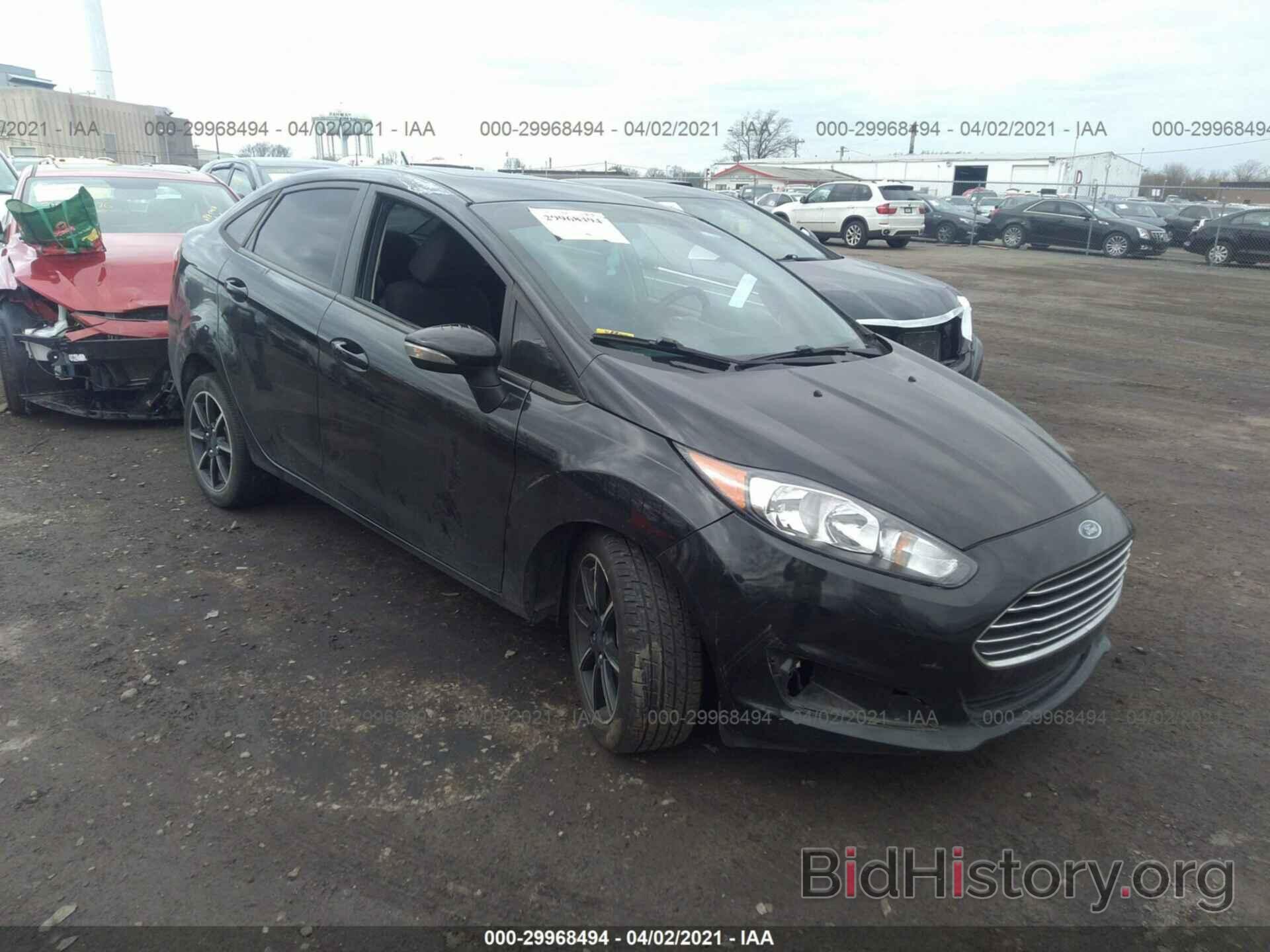 Photo 3FADP4BJXFM100662 - FORD FIESTA 2015