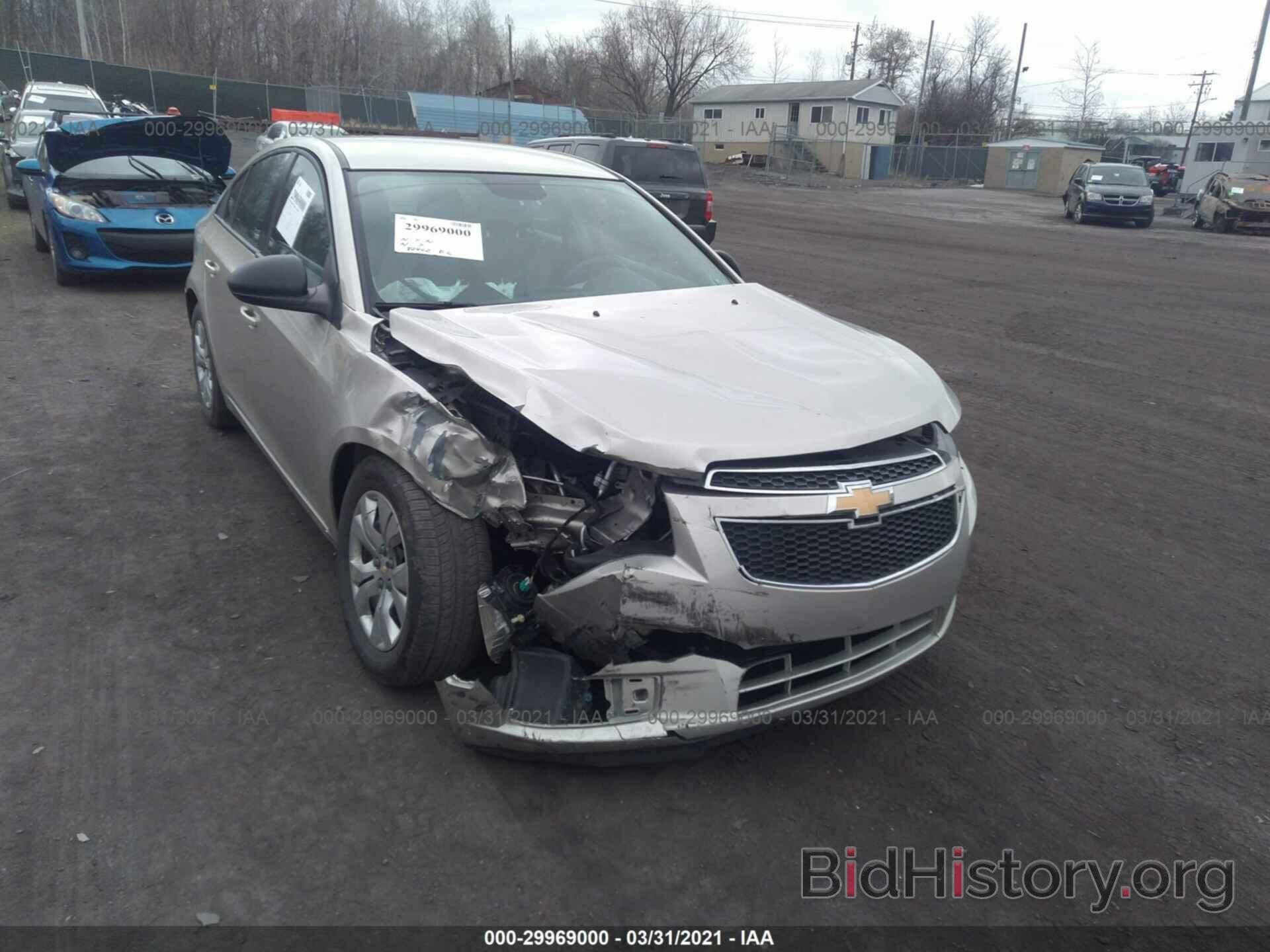 Photo 1G1PA5SG7D7323499 - CHEVROLET CRUZE 2013