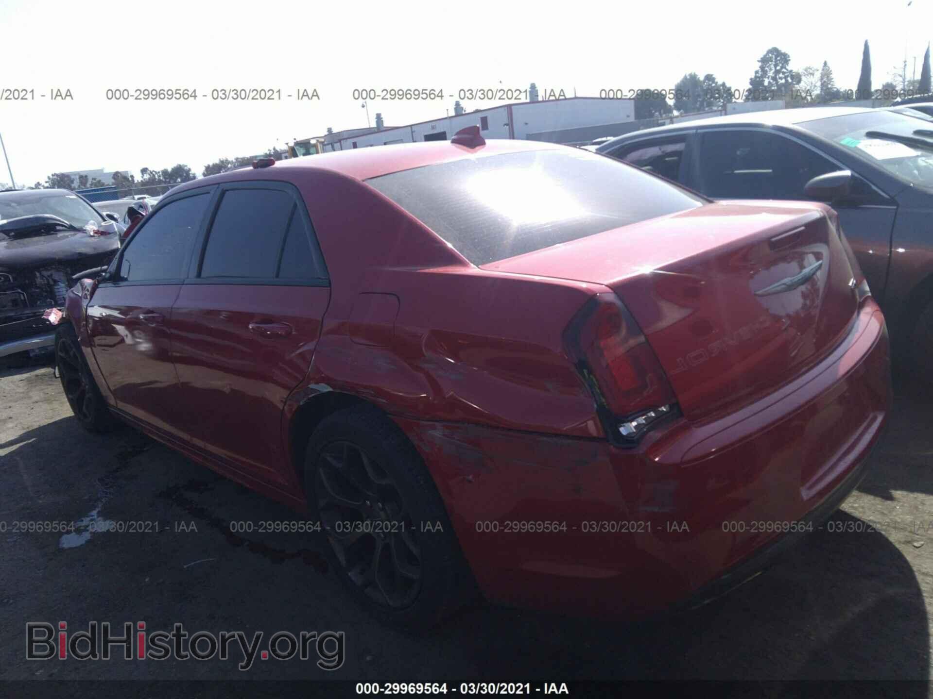 2017 CHRYSLER 300 - VIN: 2C3CCABG8HH506143 - Фото 3
