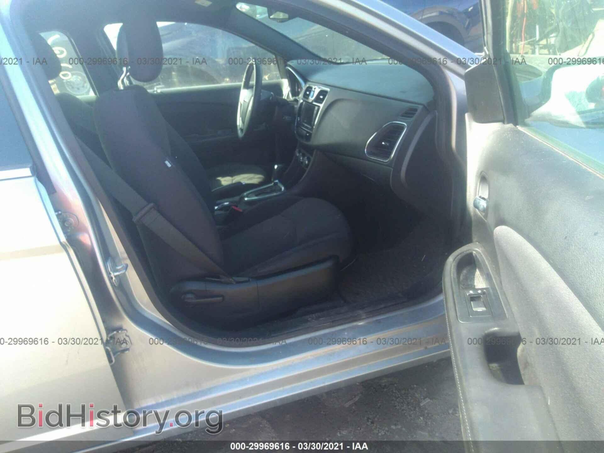 2013 CHRYSLER 200 - VIN: 1C3CCBBB0DN700077 - Фото 5