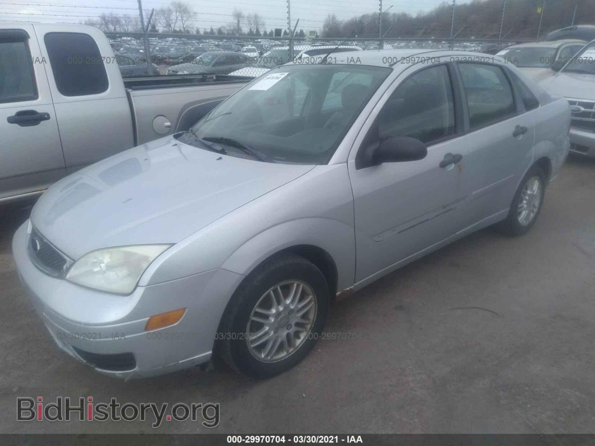 2007 FORD FOCUS - VIN: 1FAFP34N07W182793 - Фото 2