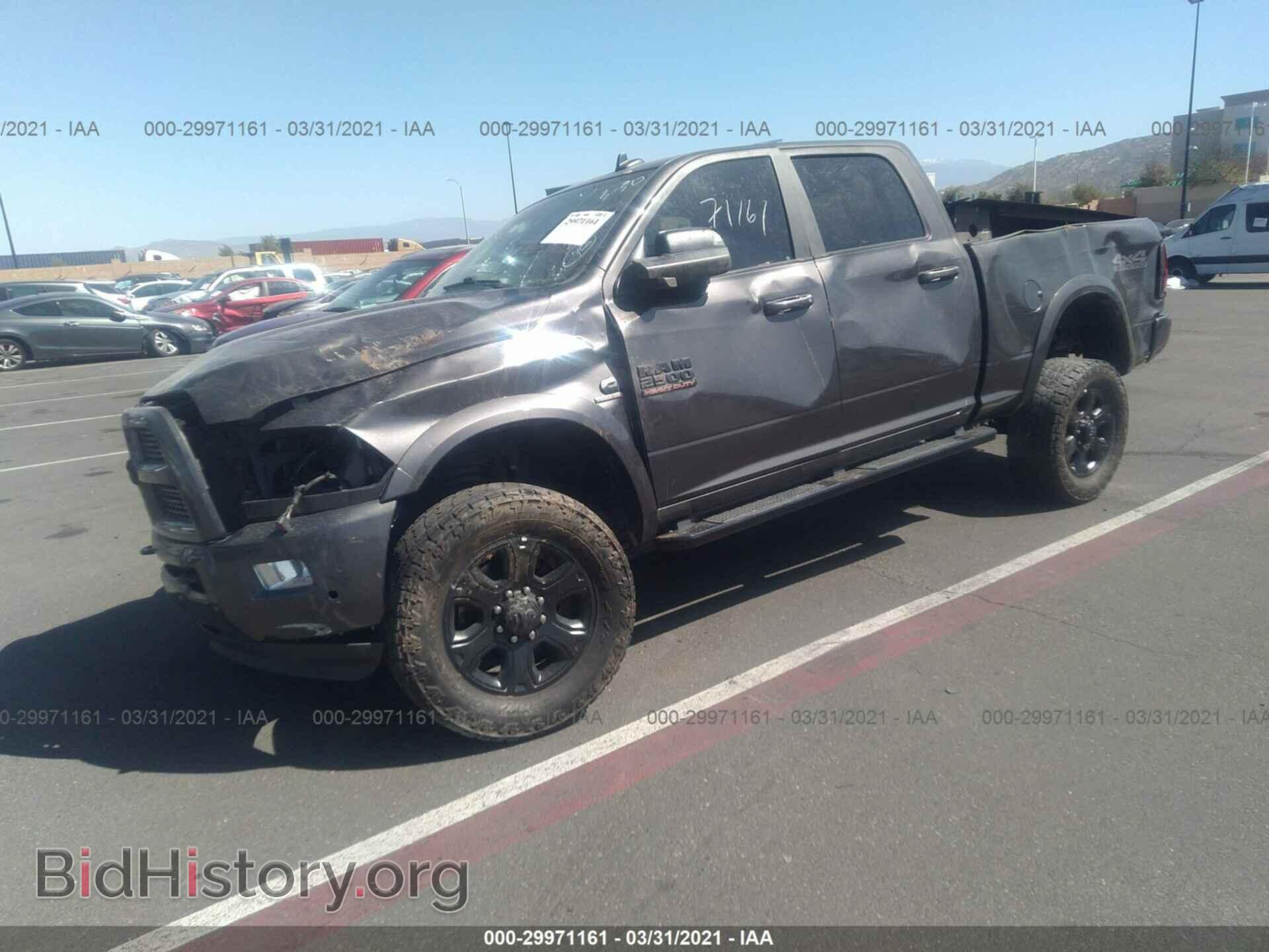2017 RAM 2500 - VIN: 3C6UR5FL7HG581355 - Фото 2