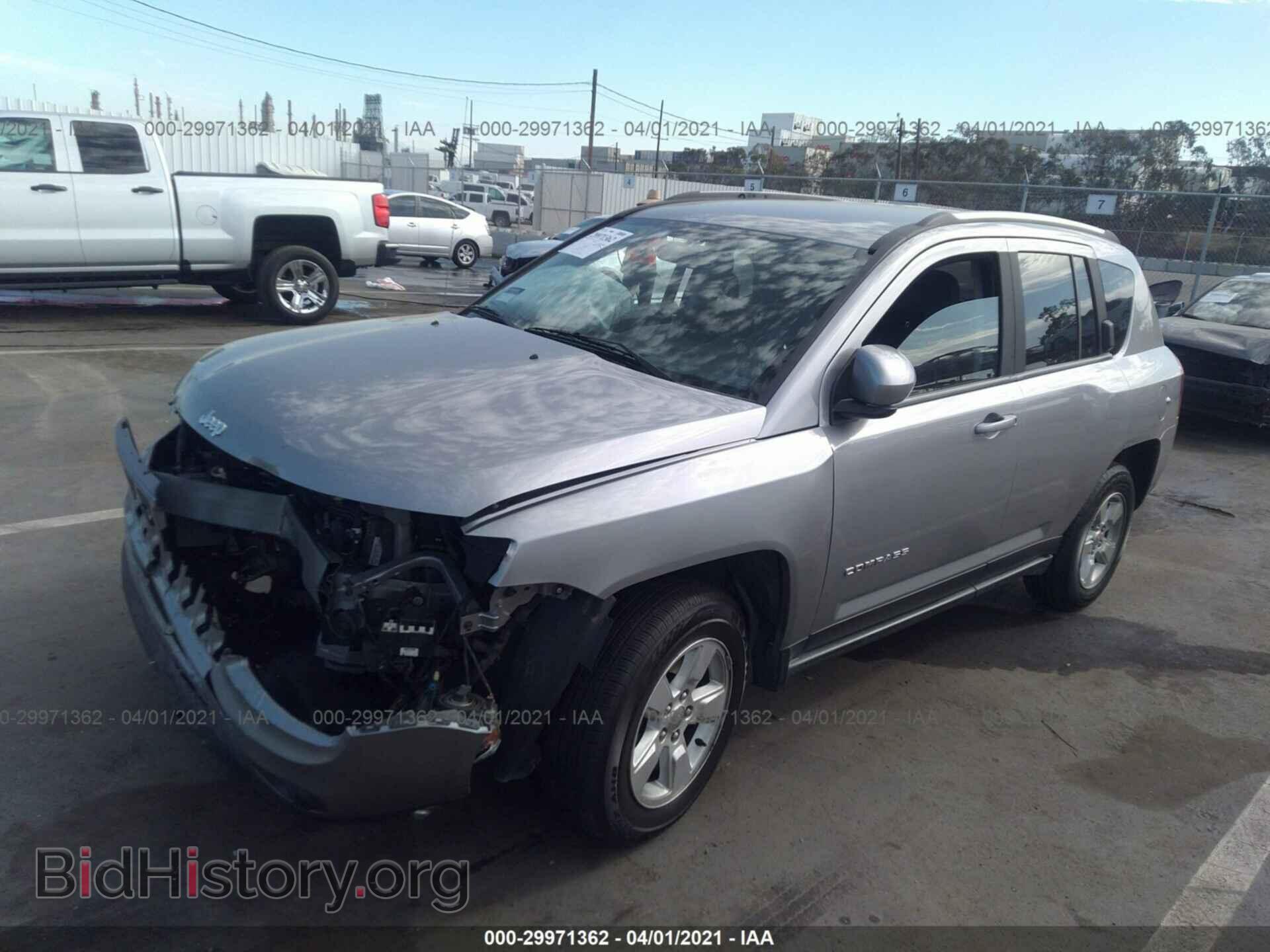 2016 JEEP COMPASS - VIN: 1C4NJCEA2GD734275 - Фото 2