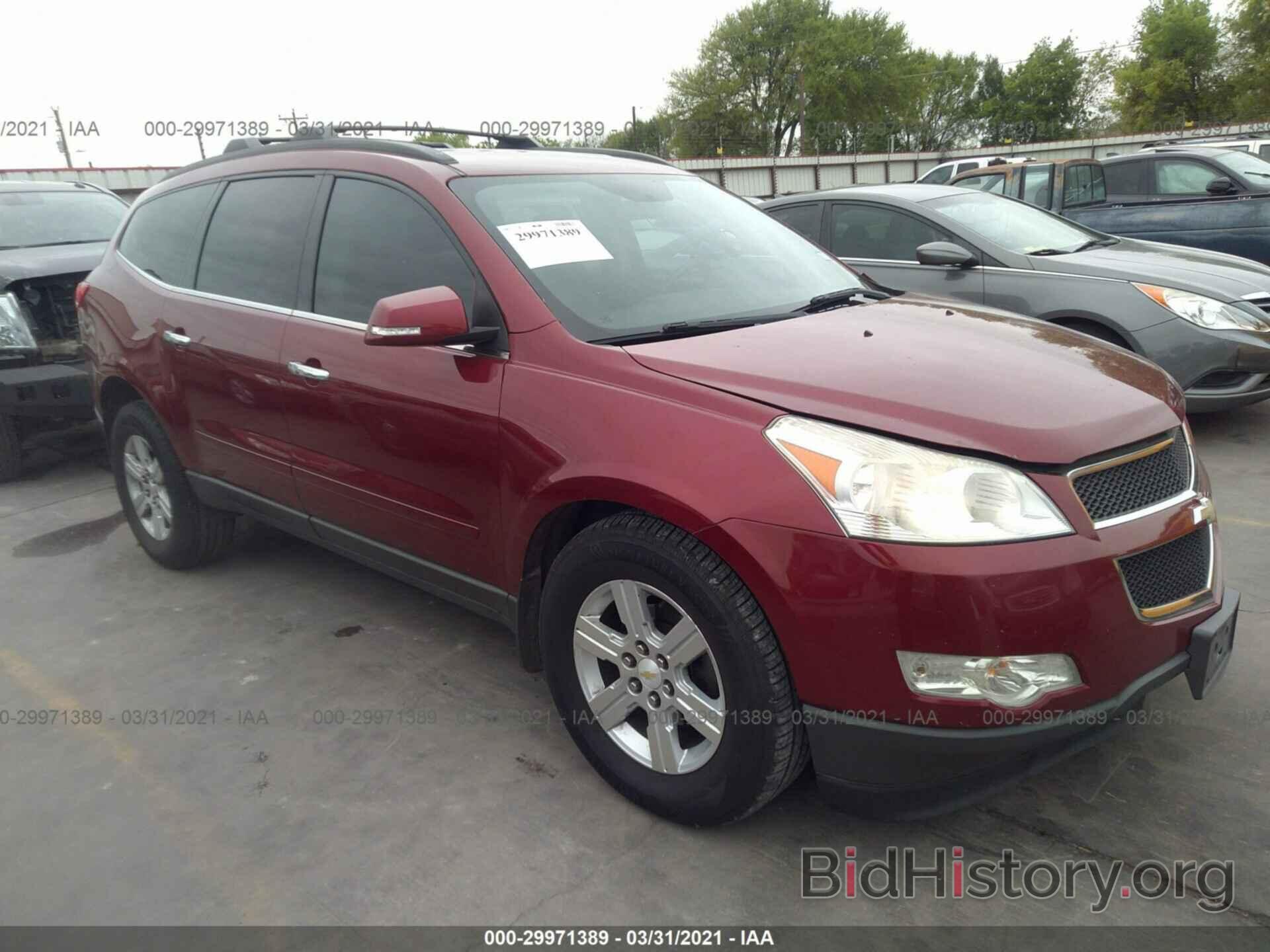Photo 1GNKVGED8BJ353654 - CHEVROLET TRAVERSE 2011